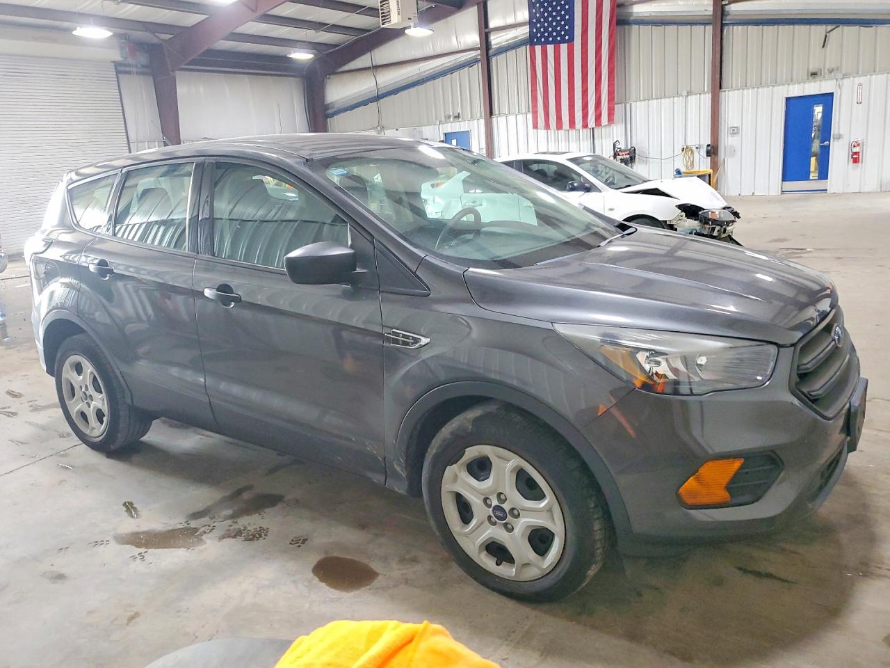2018 Ford Escape S Gray vin: 1FMCU0F71JUC43537