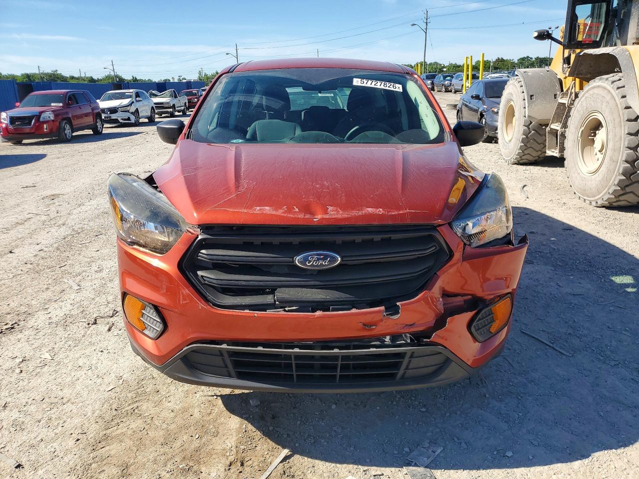 2019 Ford Escape S Оранжевый vin: 1FMCU0F71KUA31092