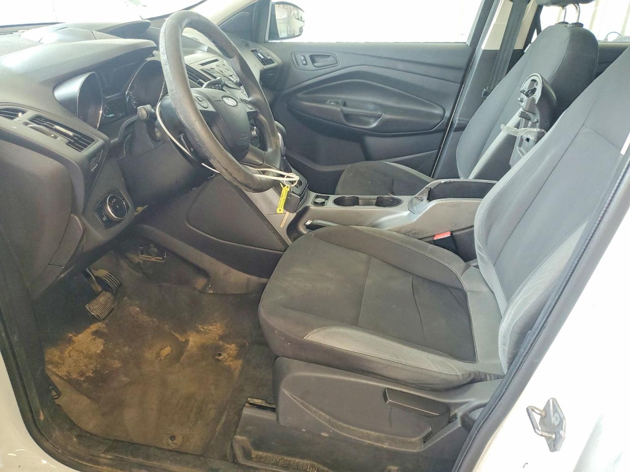 2013 Ford Escape S White vin: 1FMCU0F72DUB47145