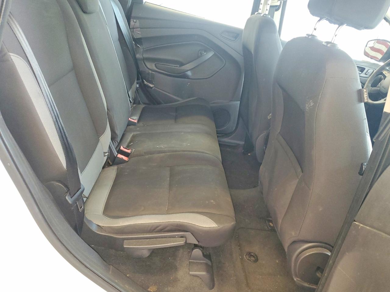 2013 Ford Escape S White vin: 1FMCU0F72DUB47145