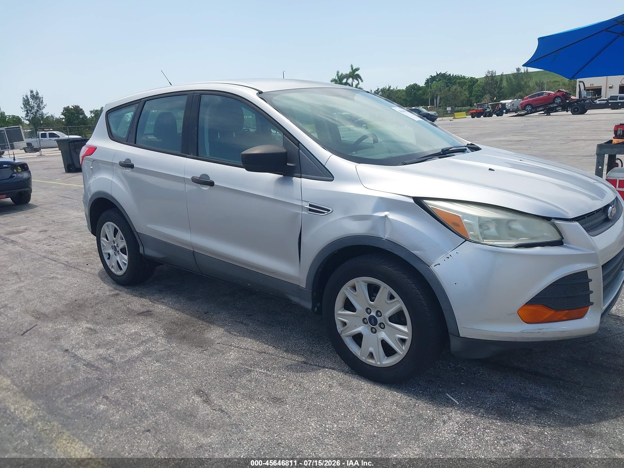 2013 Ford Escape S Silver vin: 1FMCU0F72DUB50997