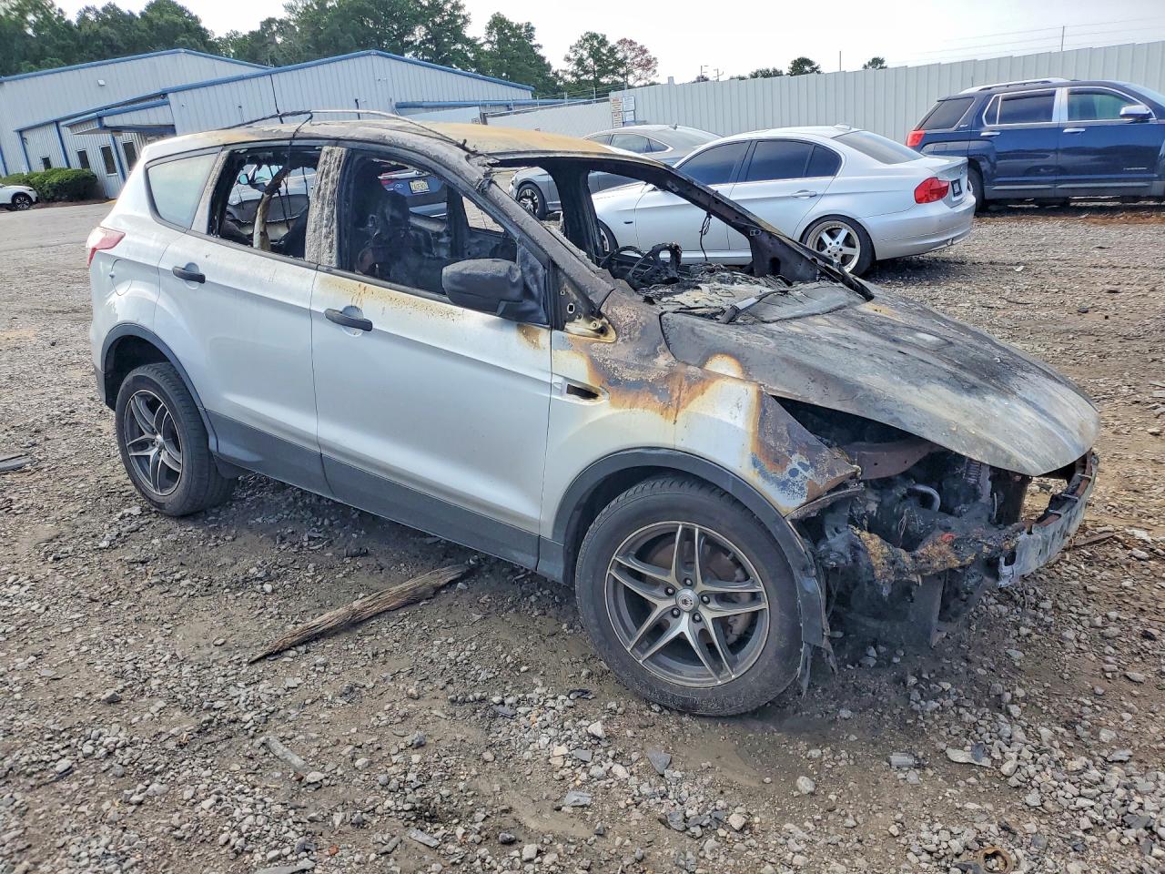 2013 Ford Escape S Burn vin: 1FMCU0F72DUB60607