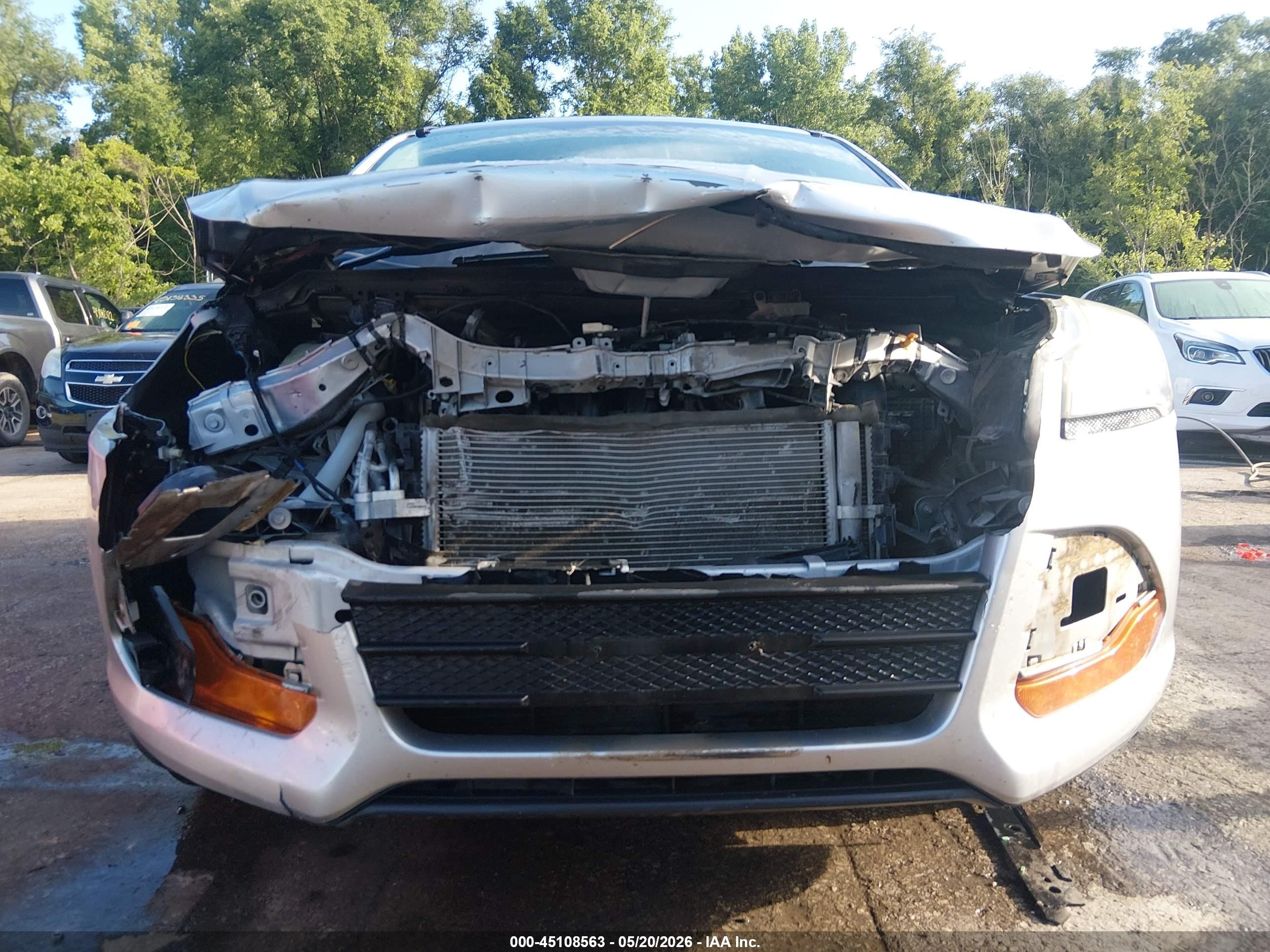 2013 Ford Escape S Серебряный vin: 1FMCU0F72DUC14584