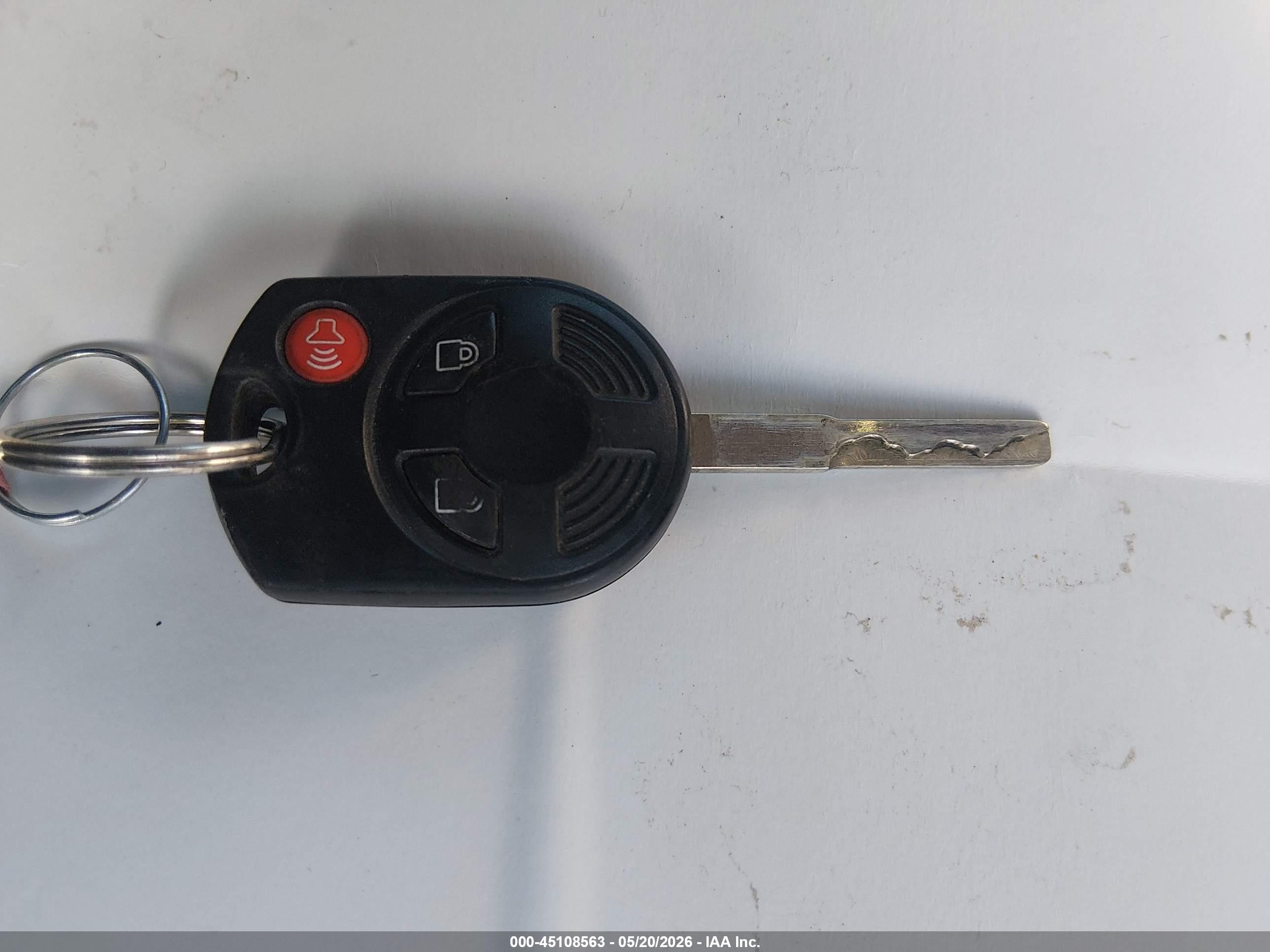 2013 Ford Escape S Серебряный vin: 1FMCU0F72DUC14584