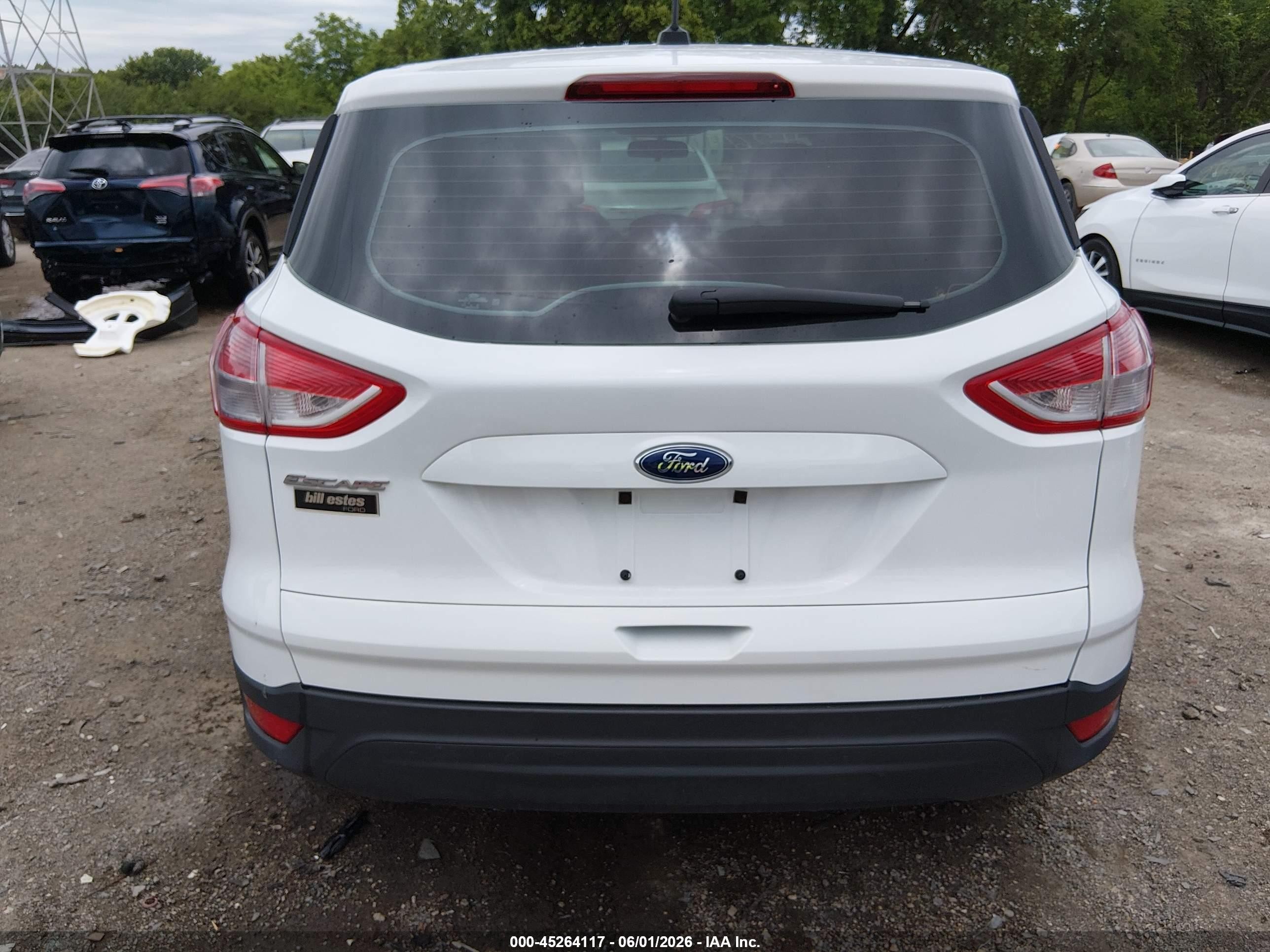 2013 Ford Escape S White vin: 1FMCU0F72DUC77409