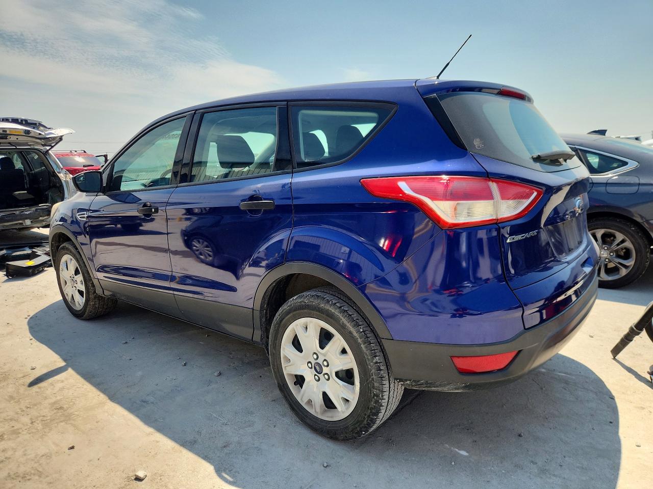 2013 Ford Escape S Синий vin: 1FMCU0F72DUD85643