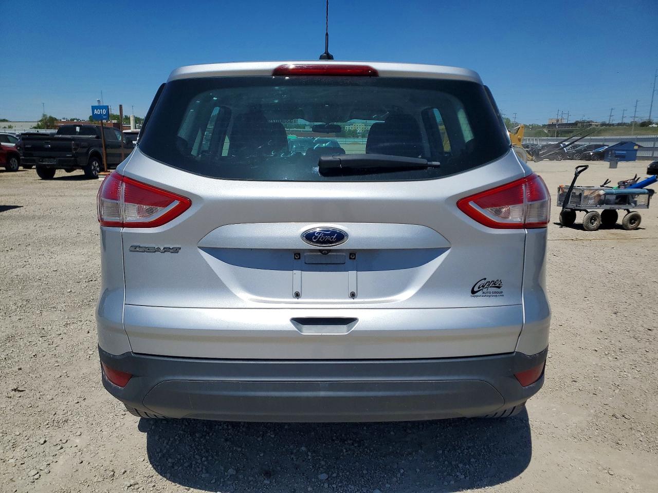 2014 Ford Escape S Silver vin: 1FMCU0F72EUC75693