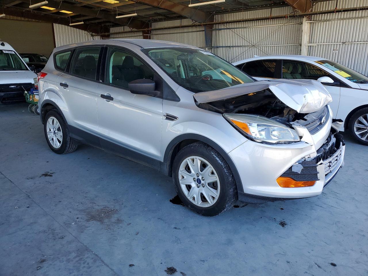 2015 Ford Escape Silver vin: 1FMCU0F72FUA73910