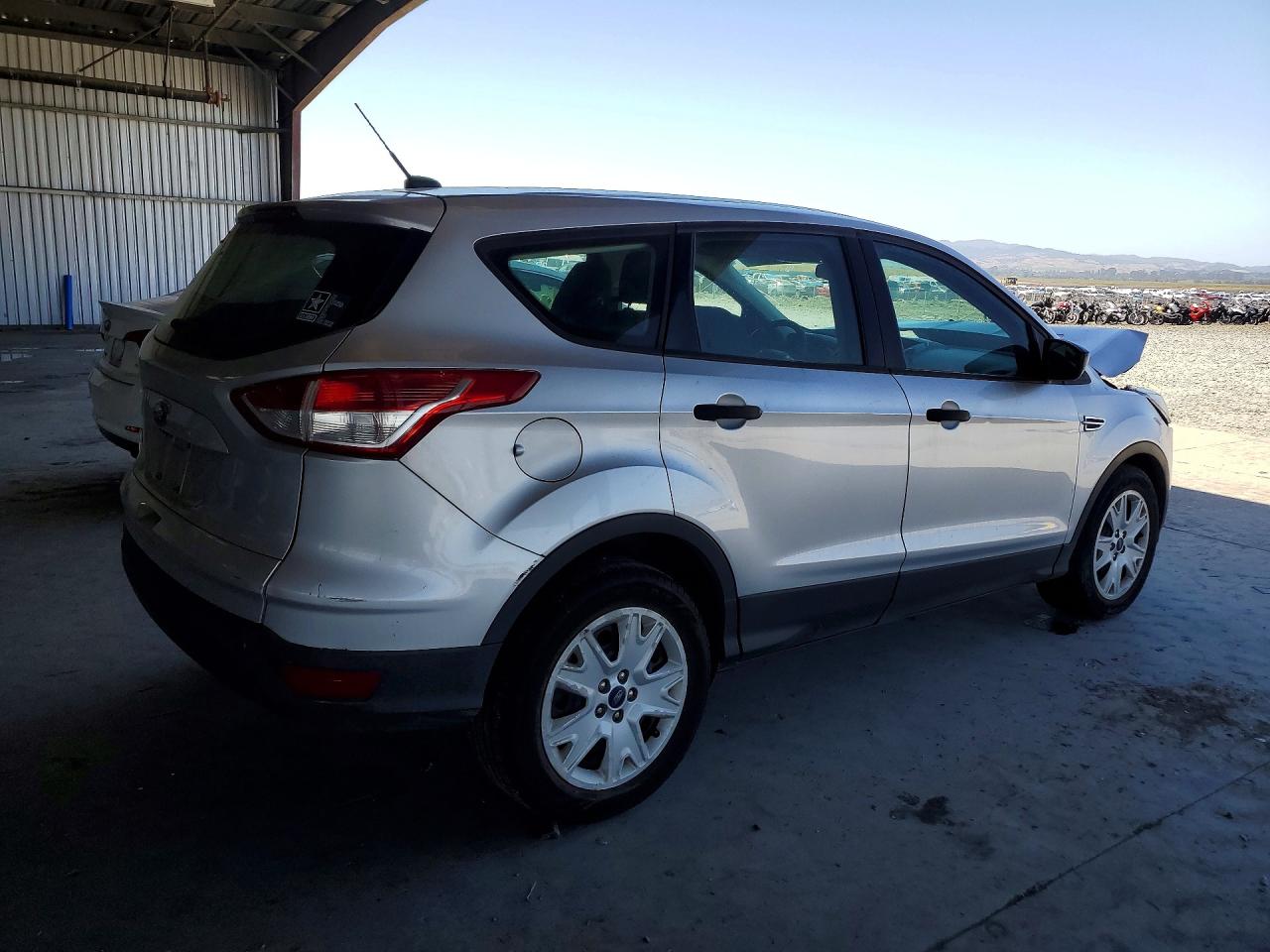 2015 Ford Escape Silver vin: 1FMCU0F72FUA73910