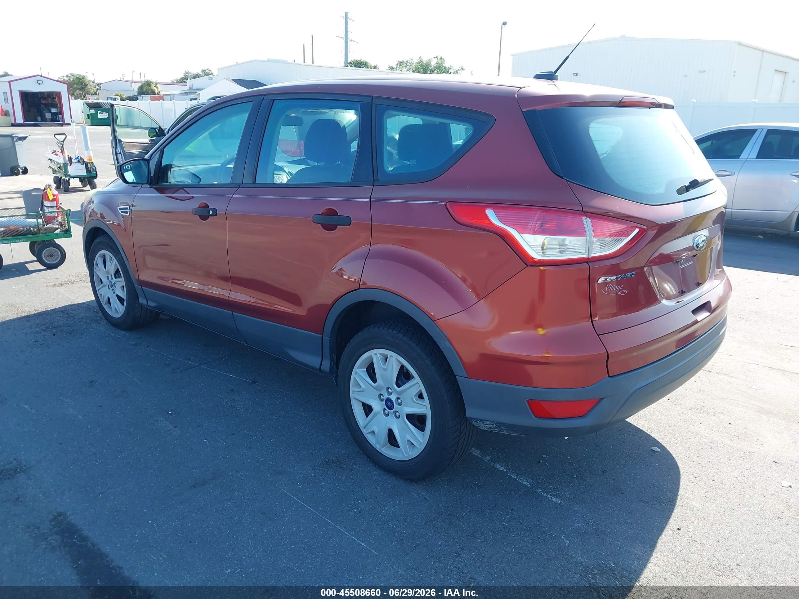 2015 Ford Escape S Burgundy vin: 1FMCU0F72FUA87886