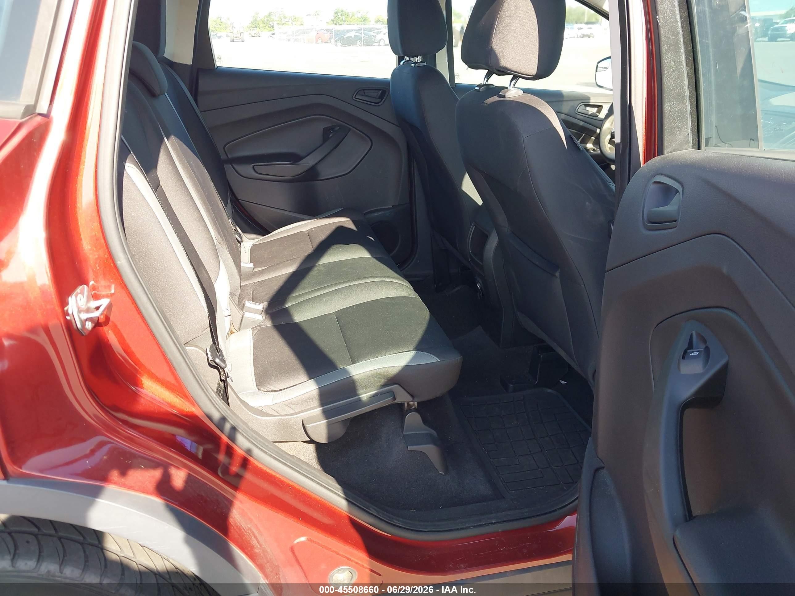 2015 Ford Escape S Burgundy vin: 1FMCU0F72FUA87886