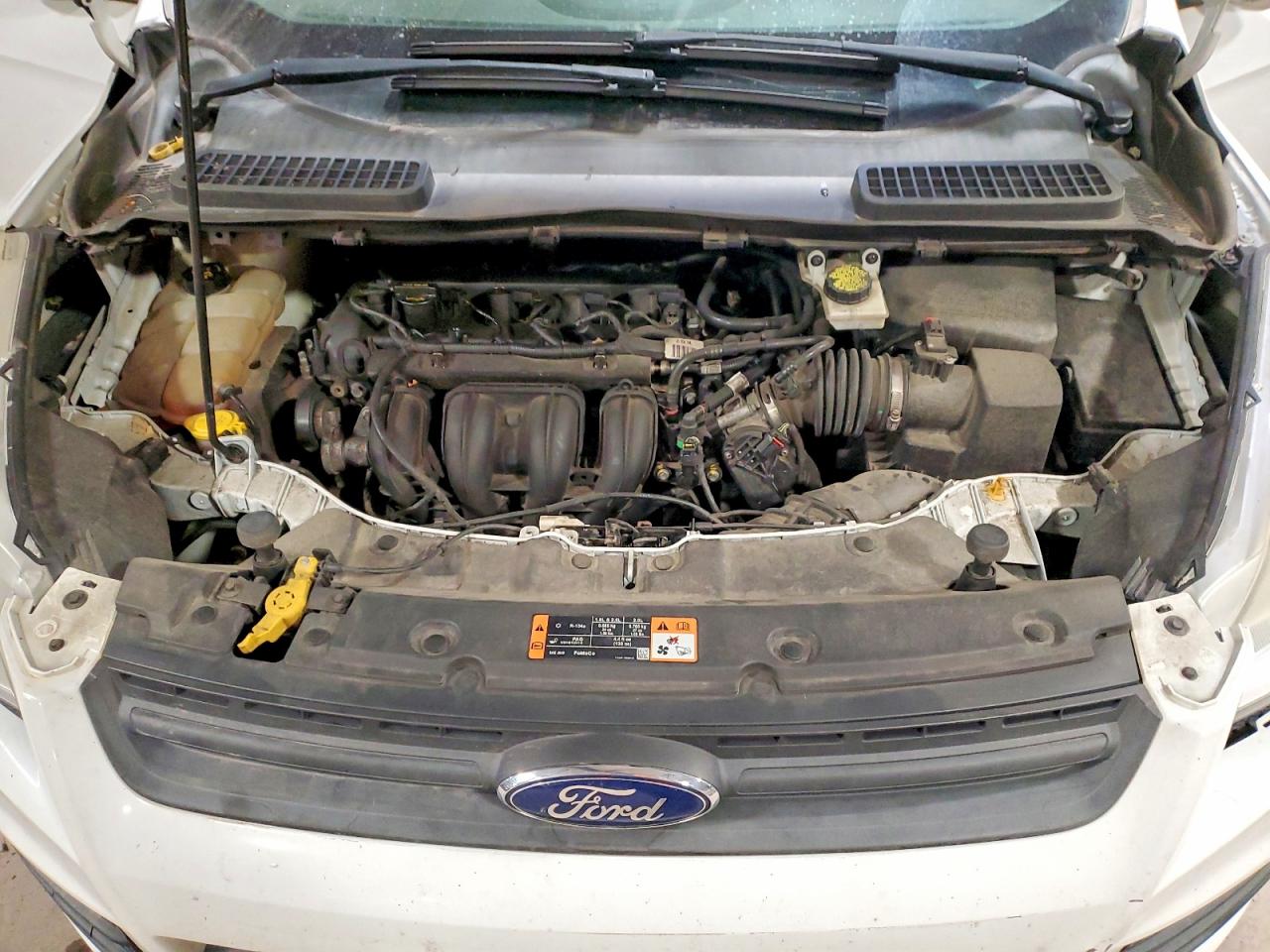 2015 Ford Escape S White vin: 1FMCU0F72FUB54597