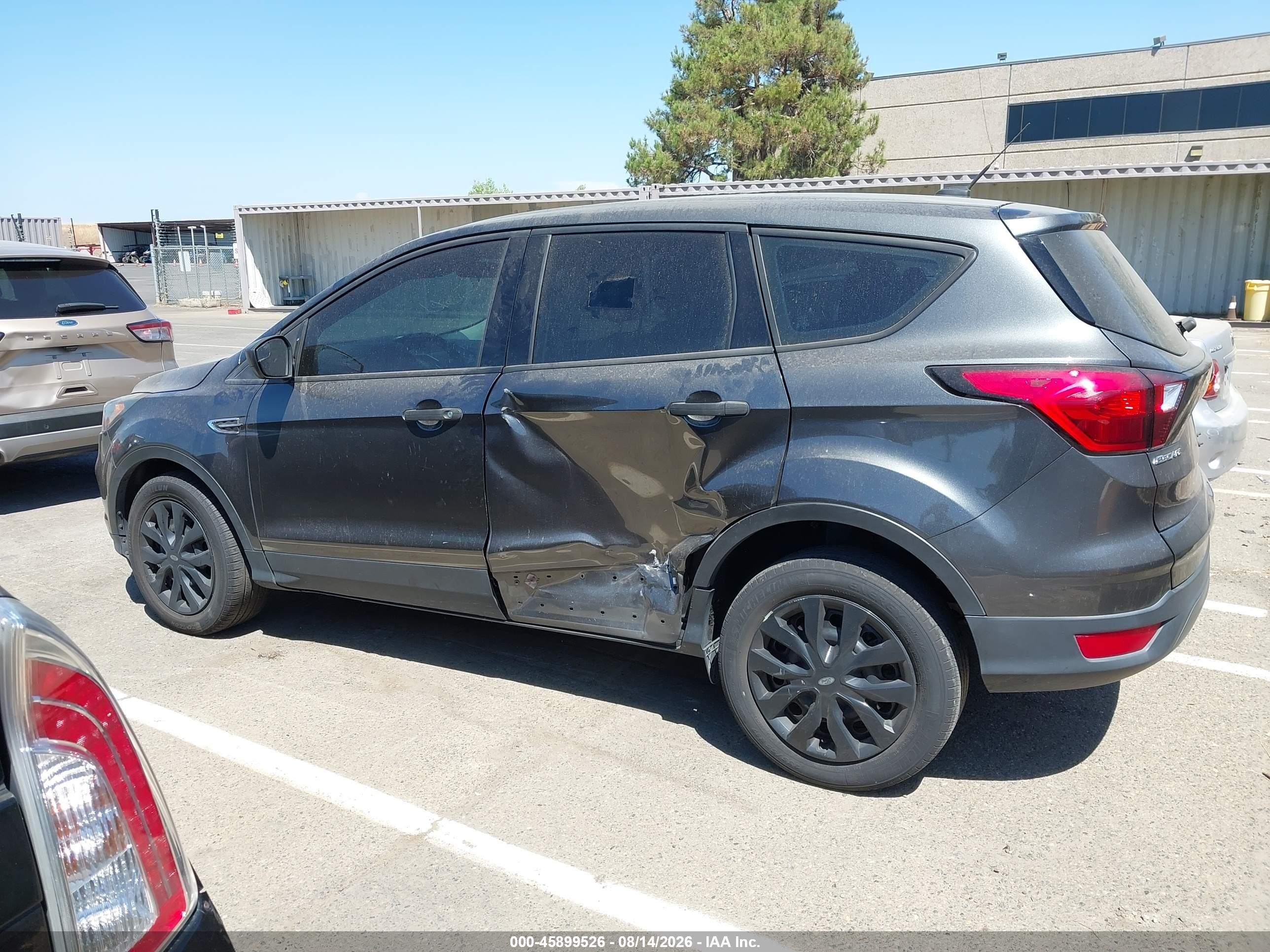 2019 Ford Escape S Gray vin: 1FMCU0F72KUB86900