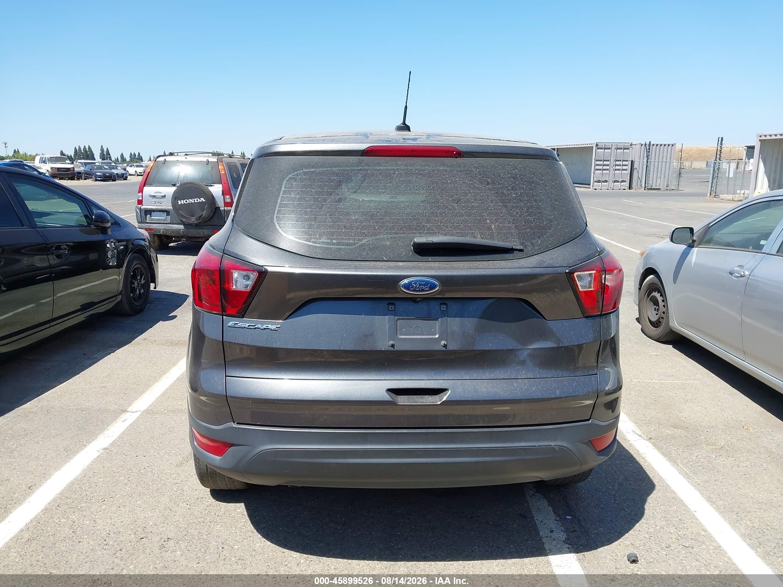 2019 Ford Escape S Gray vin: 1FMCU0F72KUB86900