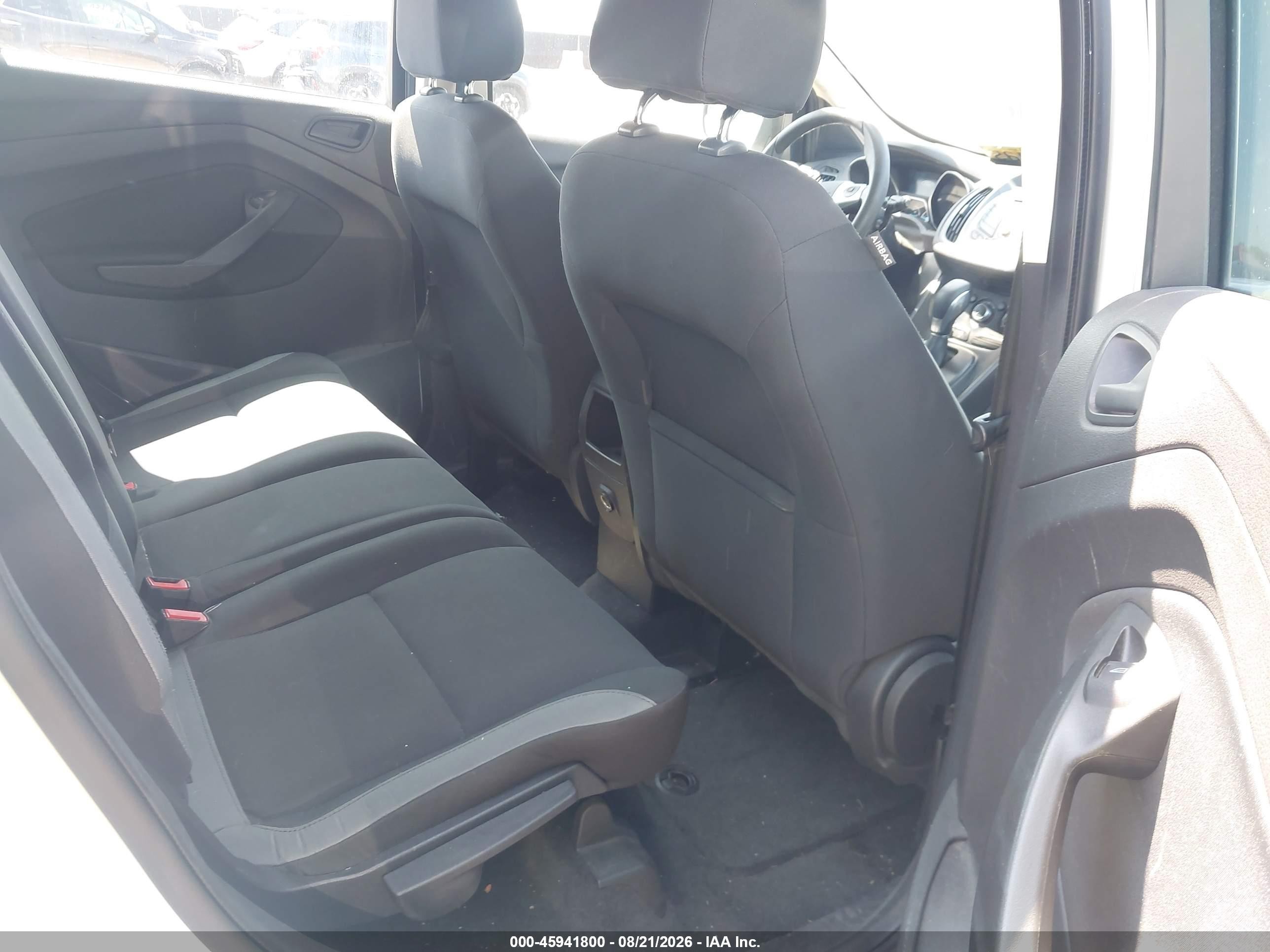 2013 Ford Escape S White vin: 1FMCU0F73DUA30254