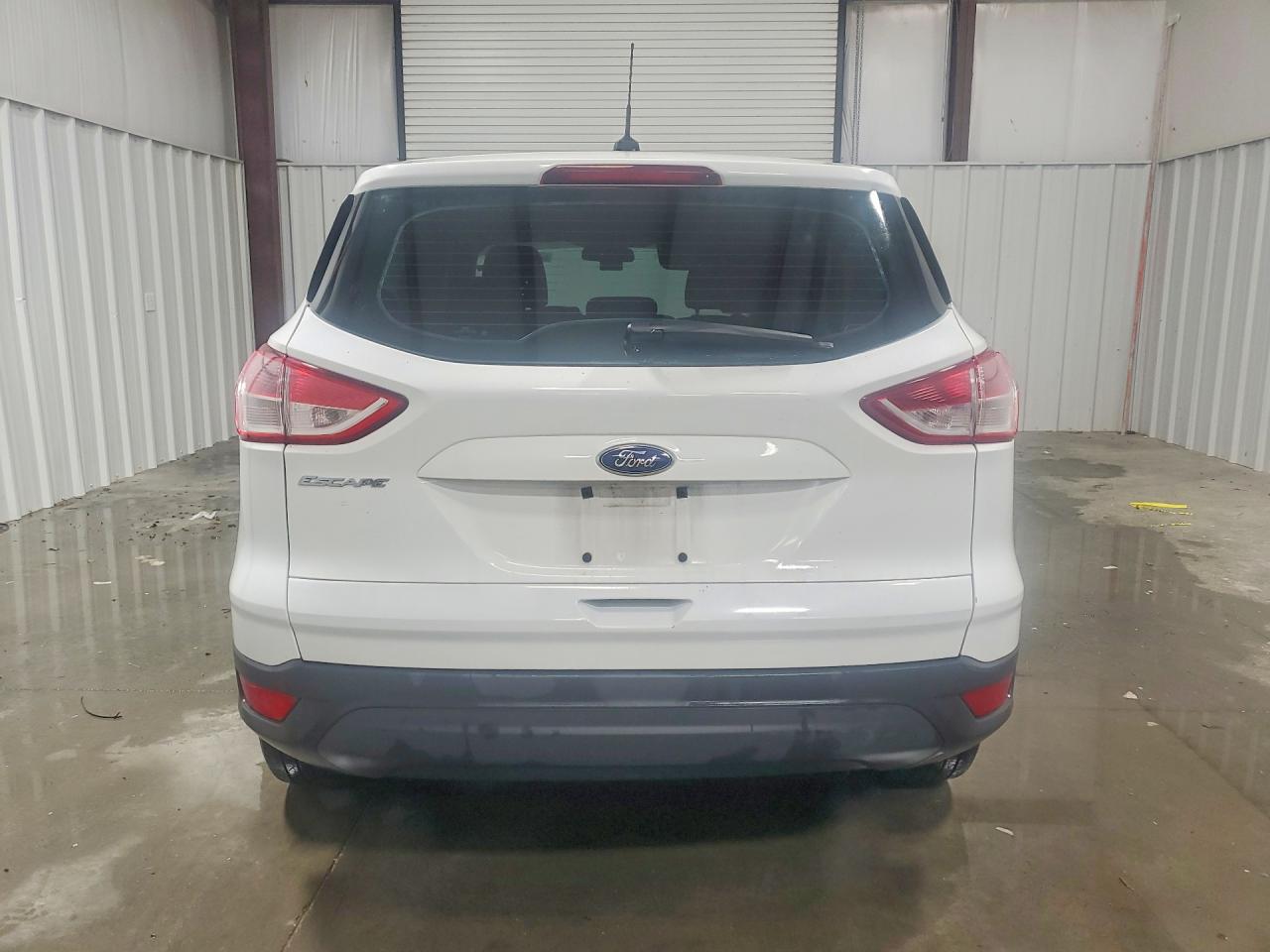 2013 Ford Escape S White vin: 1FMCU0F73DUC34827