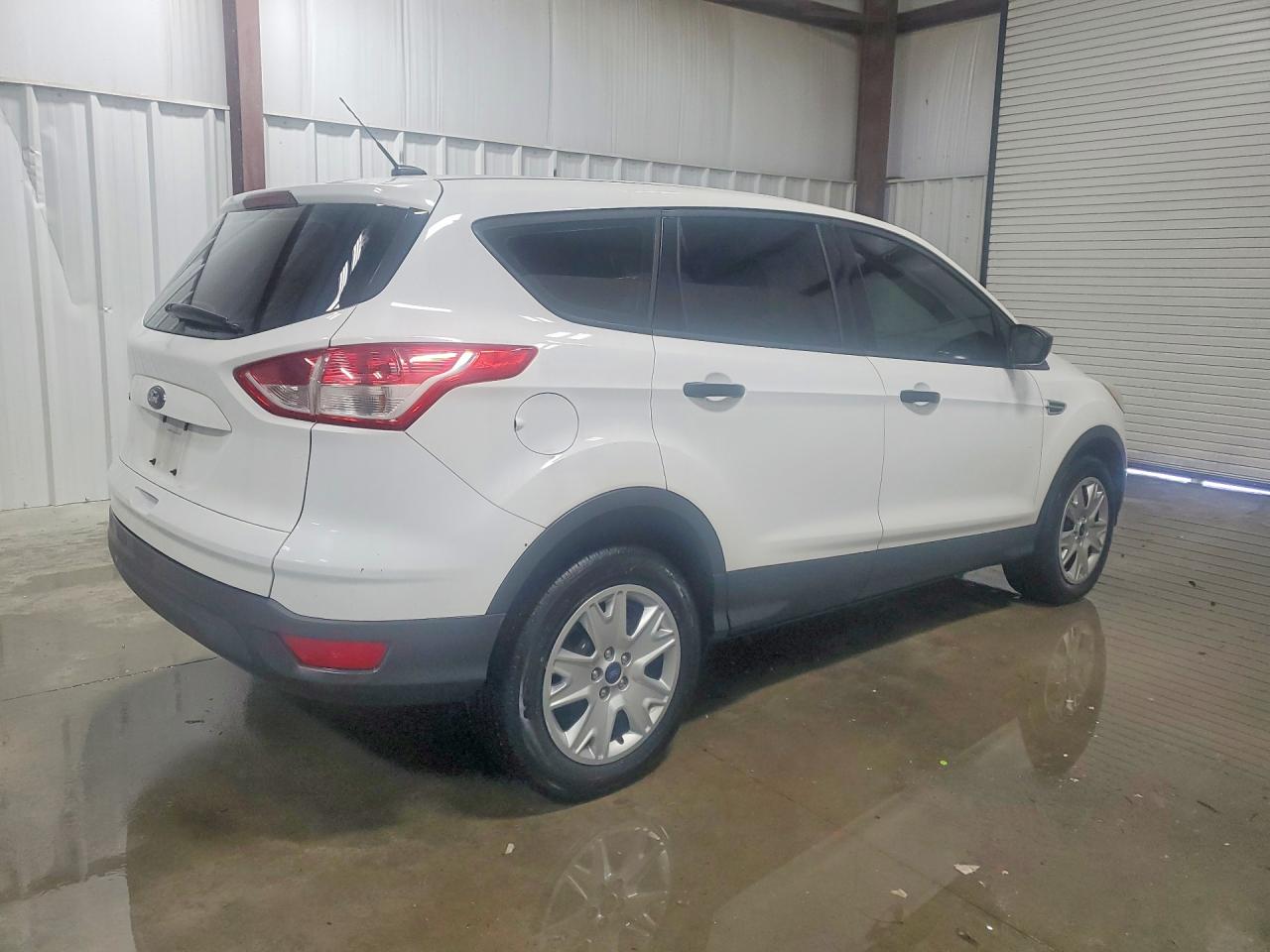 2013 Ford Escape S White vin: 1FMCU0F73DUC34827