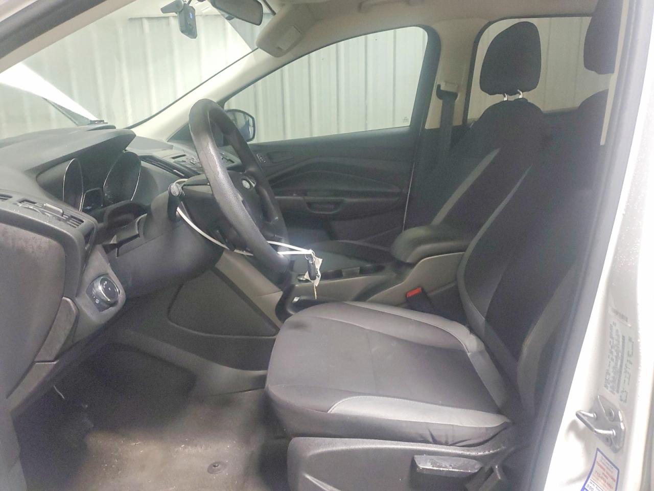 2013 Ford Escape S White vin: 1FMCU0F73DUC34827