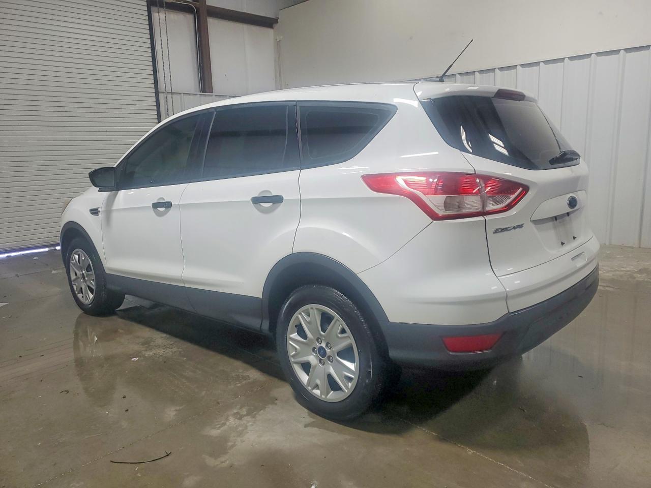 2013 Ford Escape S White vin: 1FMCU0F73DUC34827