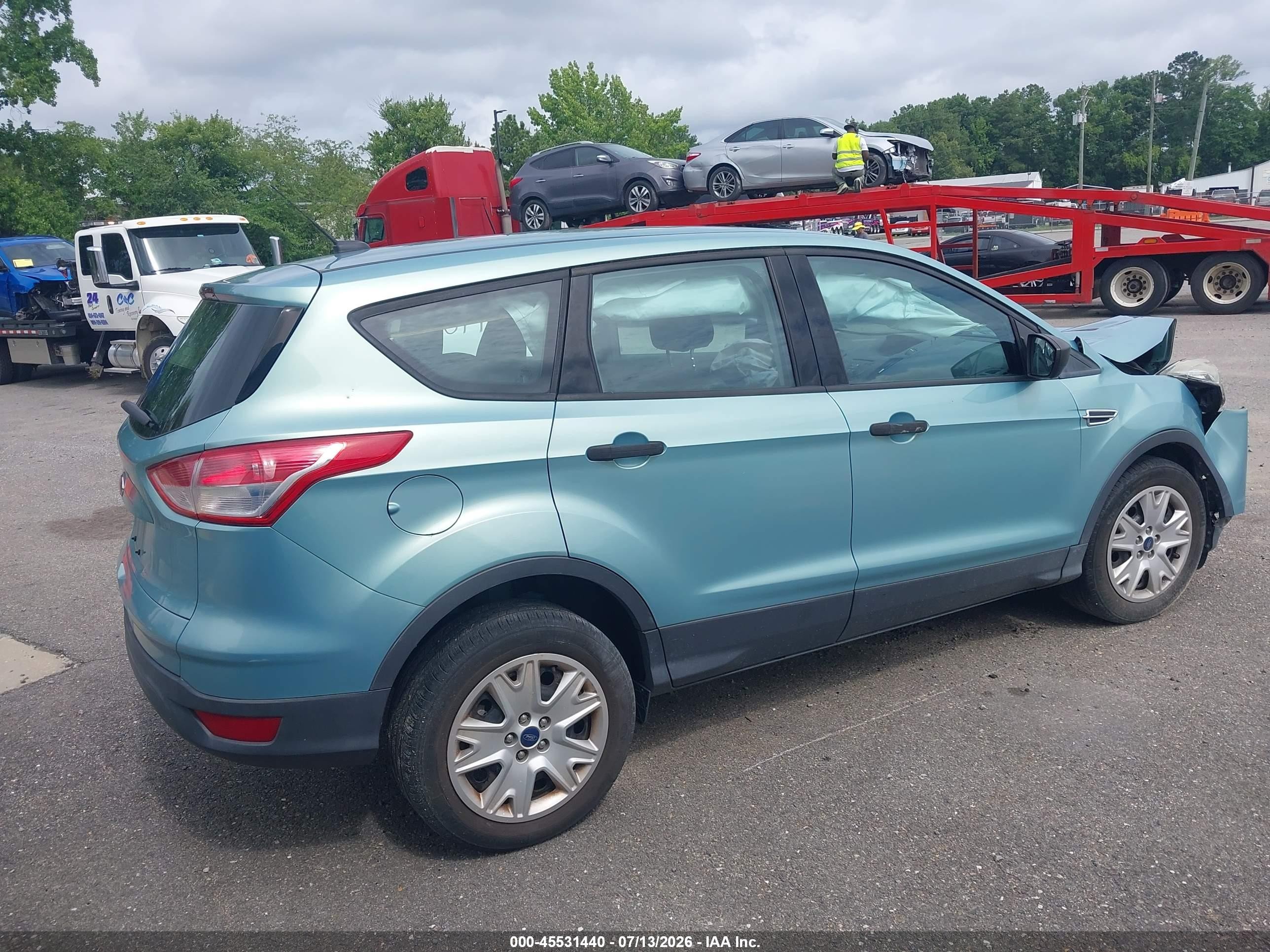 2013 Ford Escape S Teal vin: 1FMCU0F73DUC67309