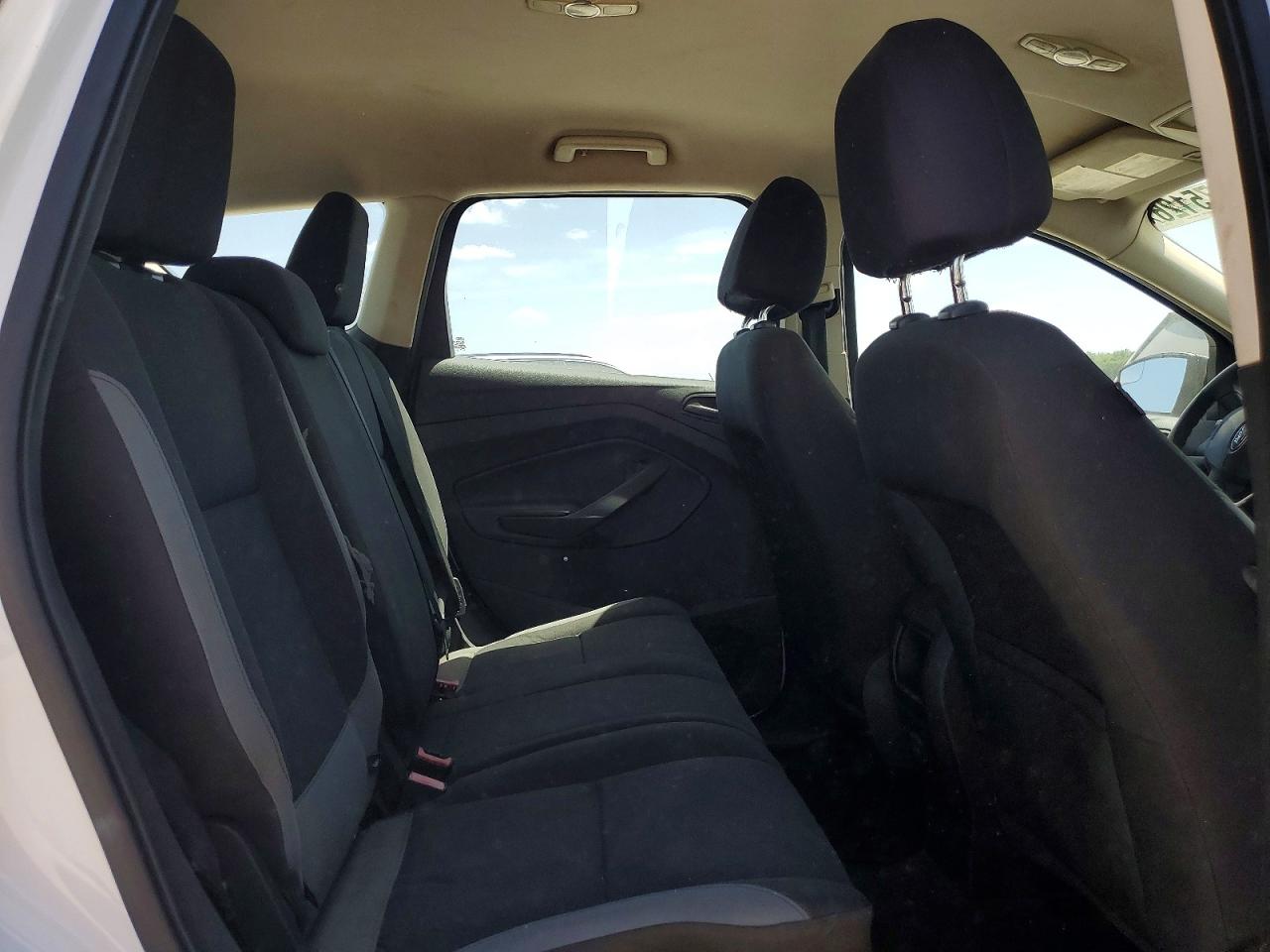 2013 Ford Escape S White vin: 1FMCU0F73DUD11373
