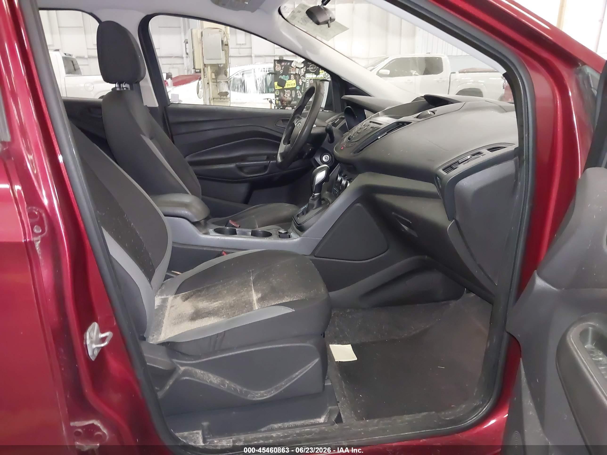 2014 Ford Escape S Red vin: 1FMCU0F73EUA63174