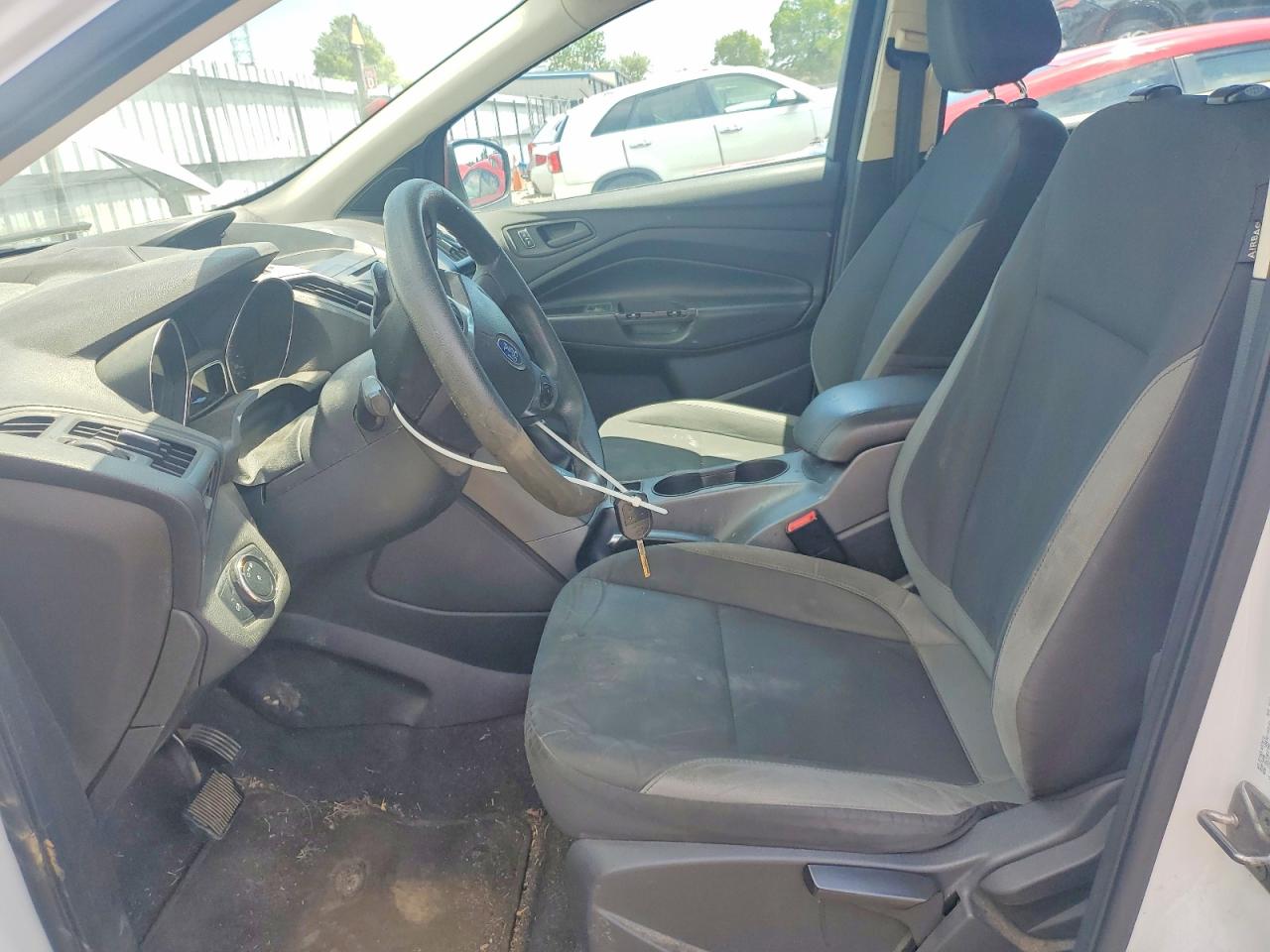 2014 Ford Escape White vin: 1FMCU0F73EUB56311