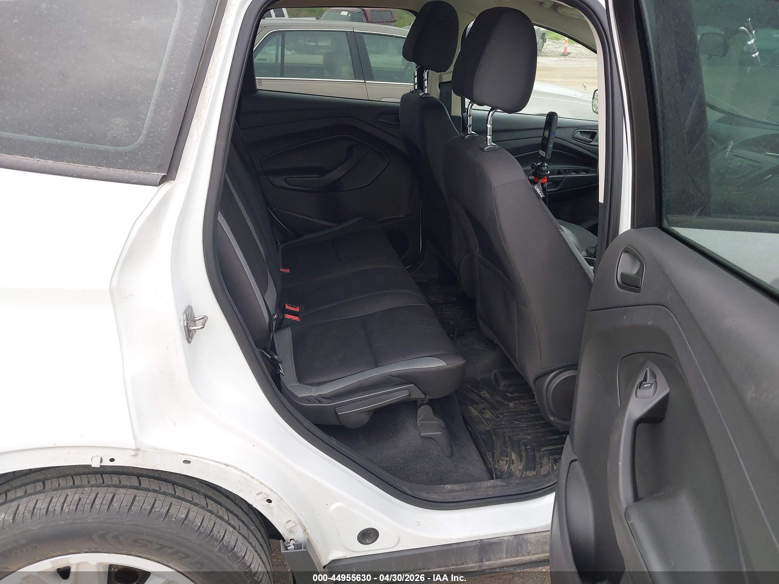 2015 Ford Escape S White vin: 1FMCU0F73FUA45453