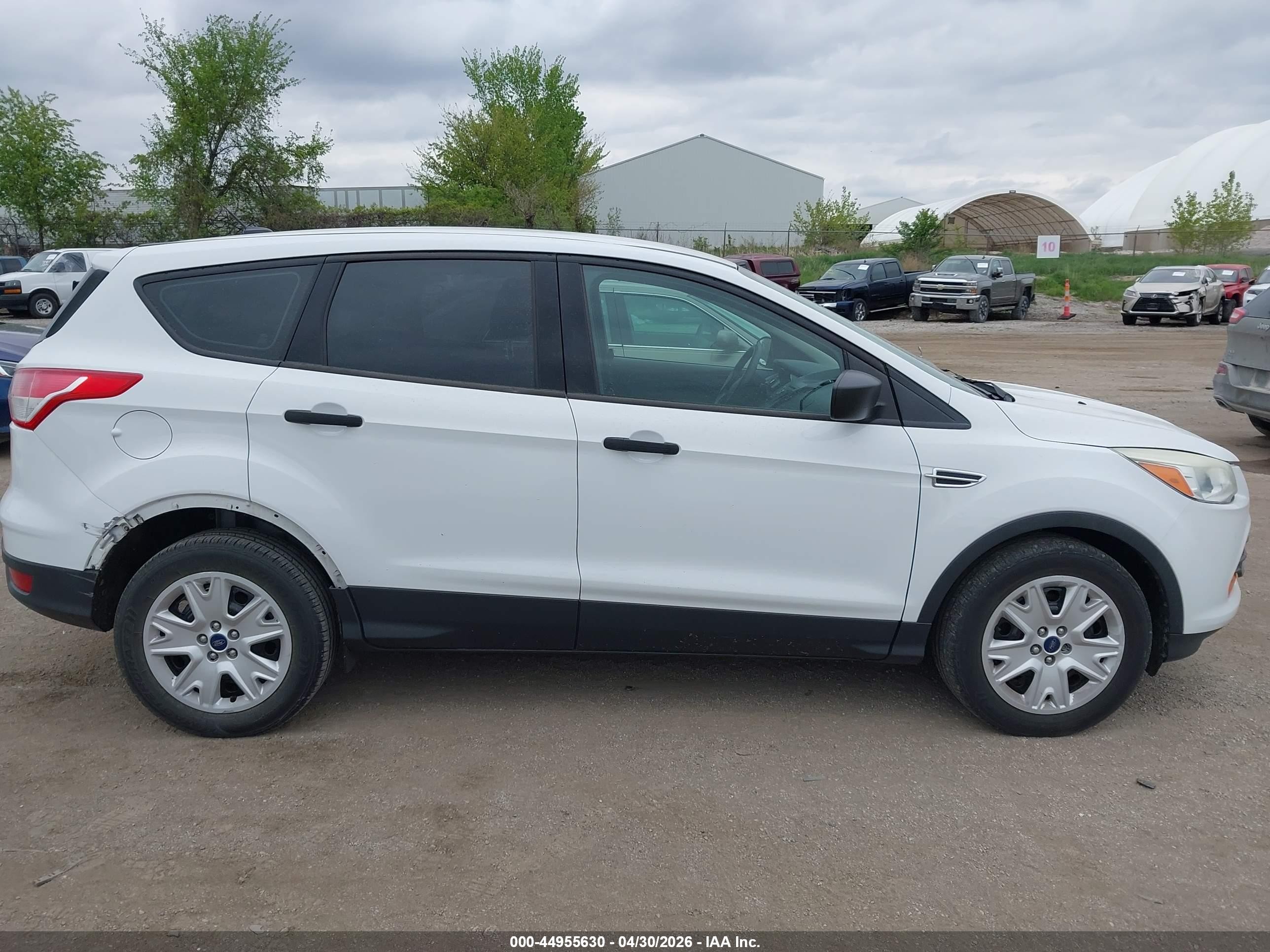 2015 Ford Escape S White vin: 1FMCU0F73FUA45453