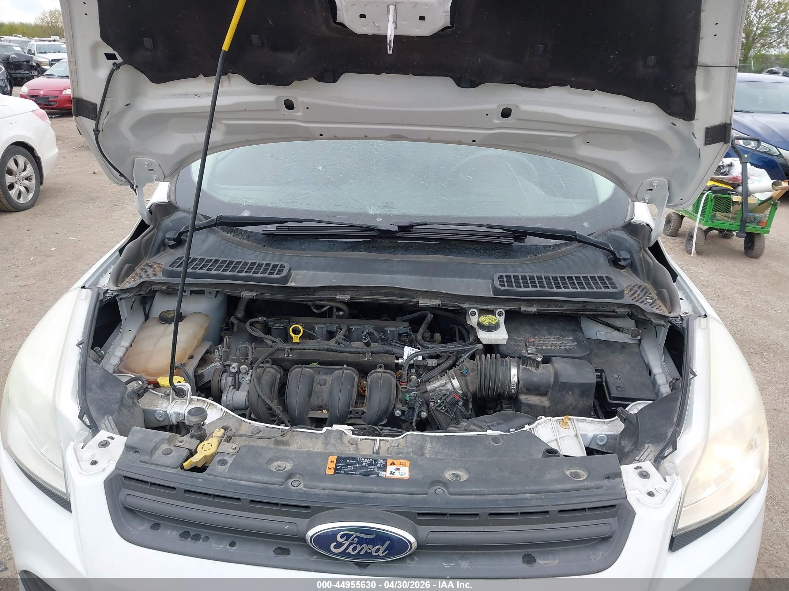 2015 Ford Escape S White vin: 1FMCU0F73FUA45453