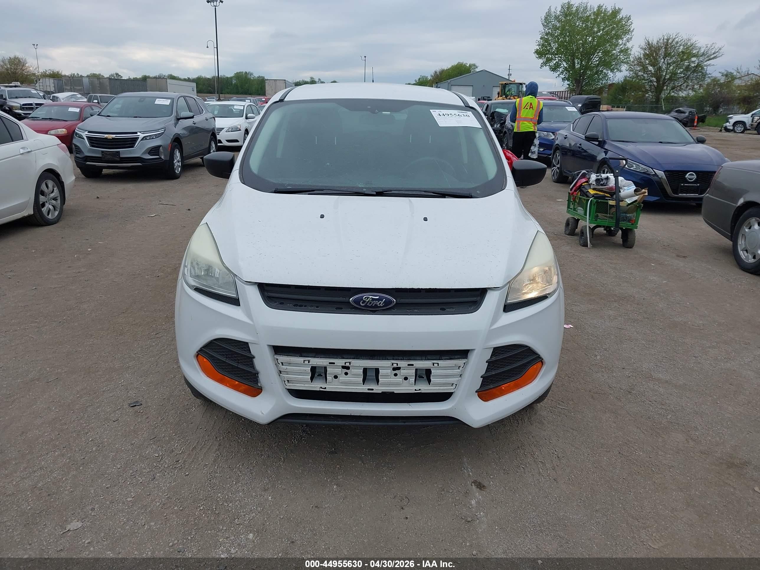 2015 Ford Escape S White vin: 1FMCU0F73FUA45453