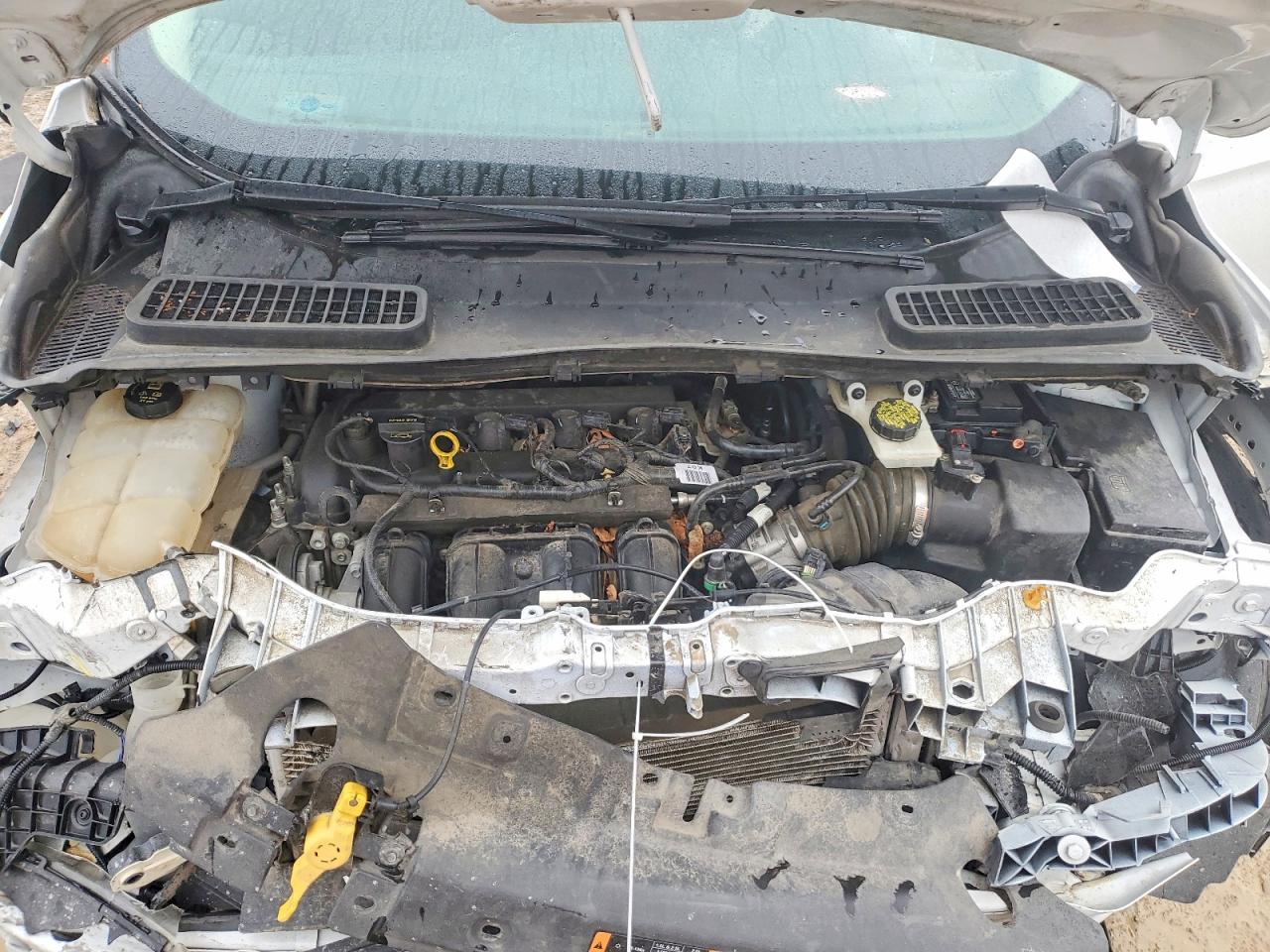 2015 Ford Escape S White vin: 1FMCU0F73FUA53696