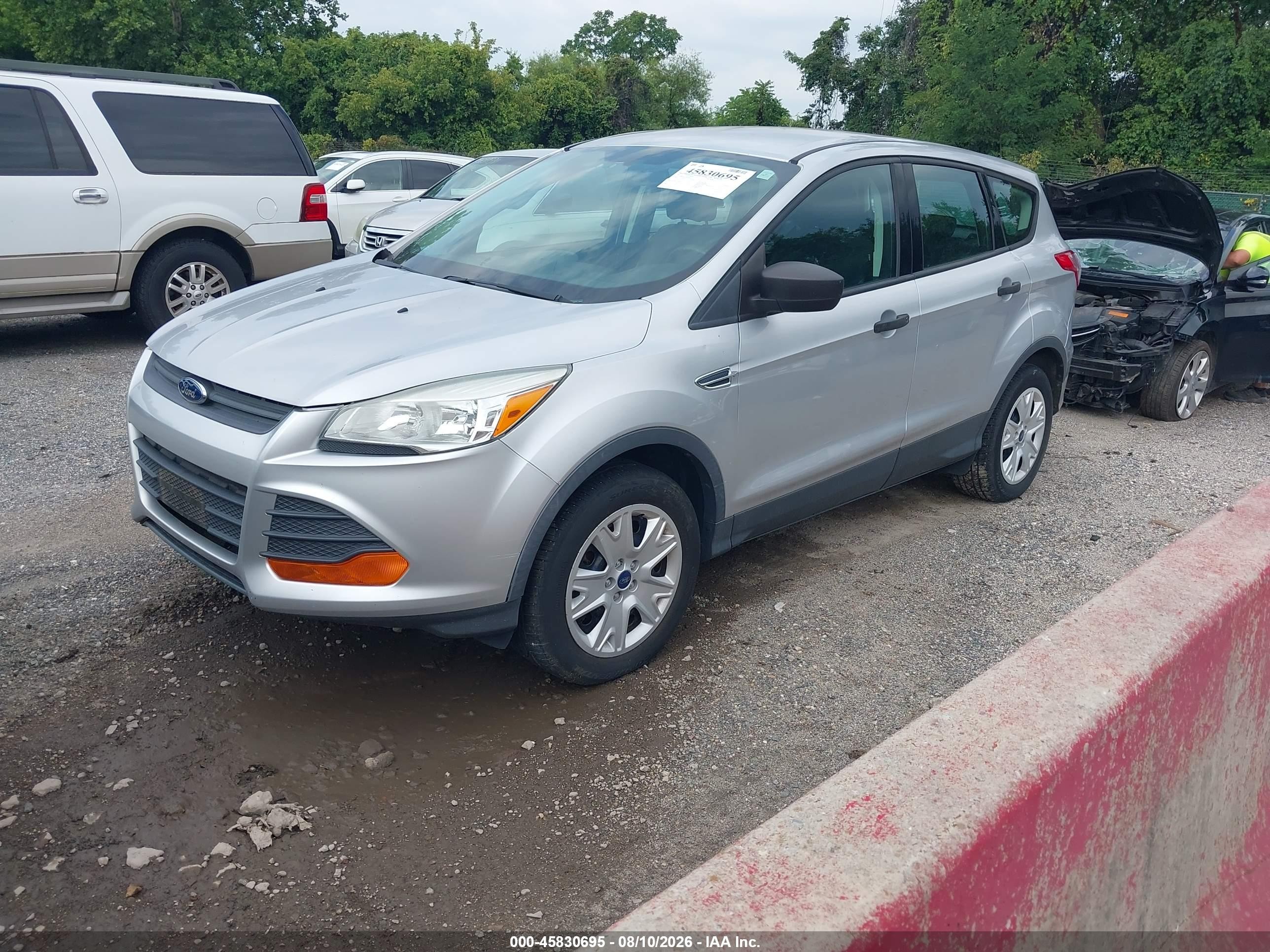 2015 Ford Escape S Silver vin: 1FMCU0F73FUA61555