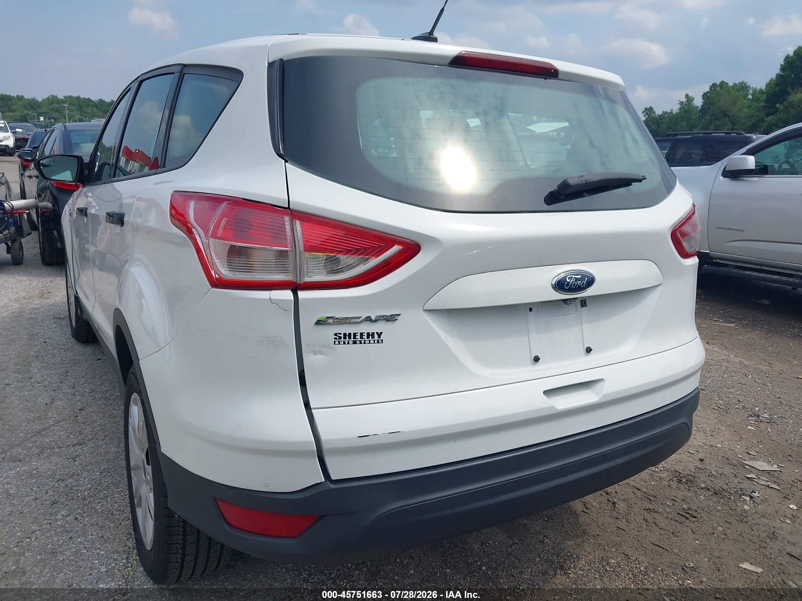 2015 Ford Escape S White vin: 1FMCU0F73FUB25688
