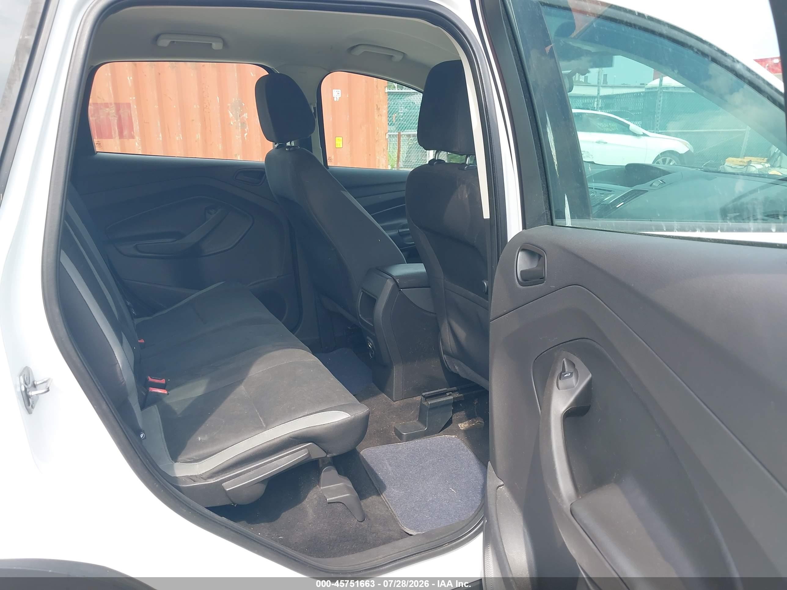 2015 Ford Escape S White vin: 1FMCU0F73FUB25688