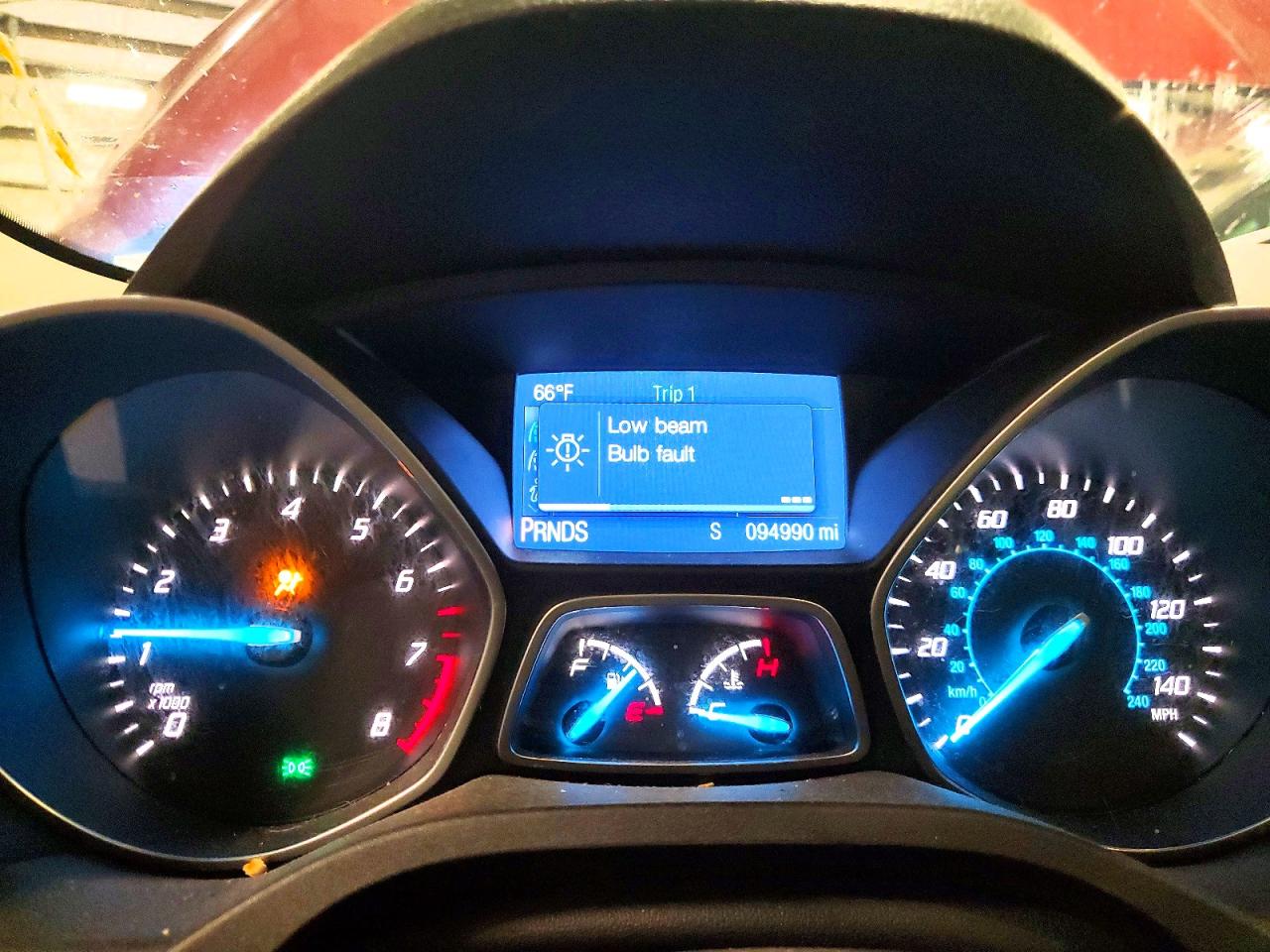 2015 Ford Escape S Red vin: 1FMCU0F73FUB27845