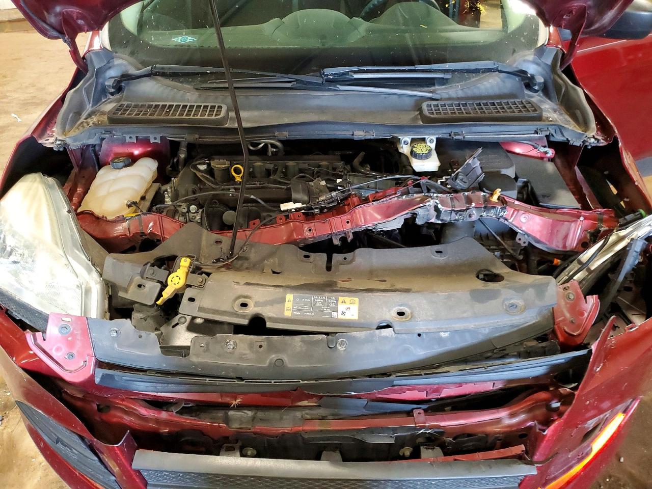 2015 Ford Escape S Red vin: 1FMCU0F73FUB27845