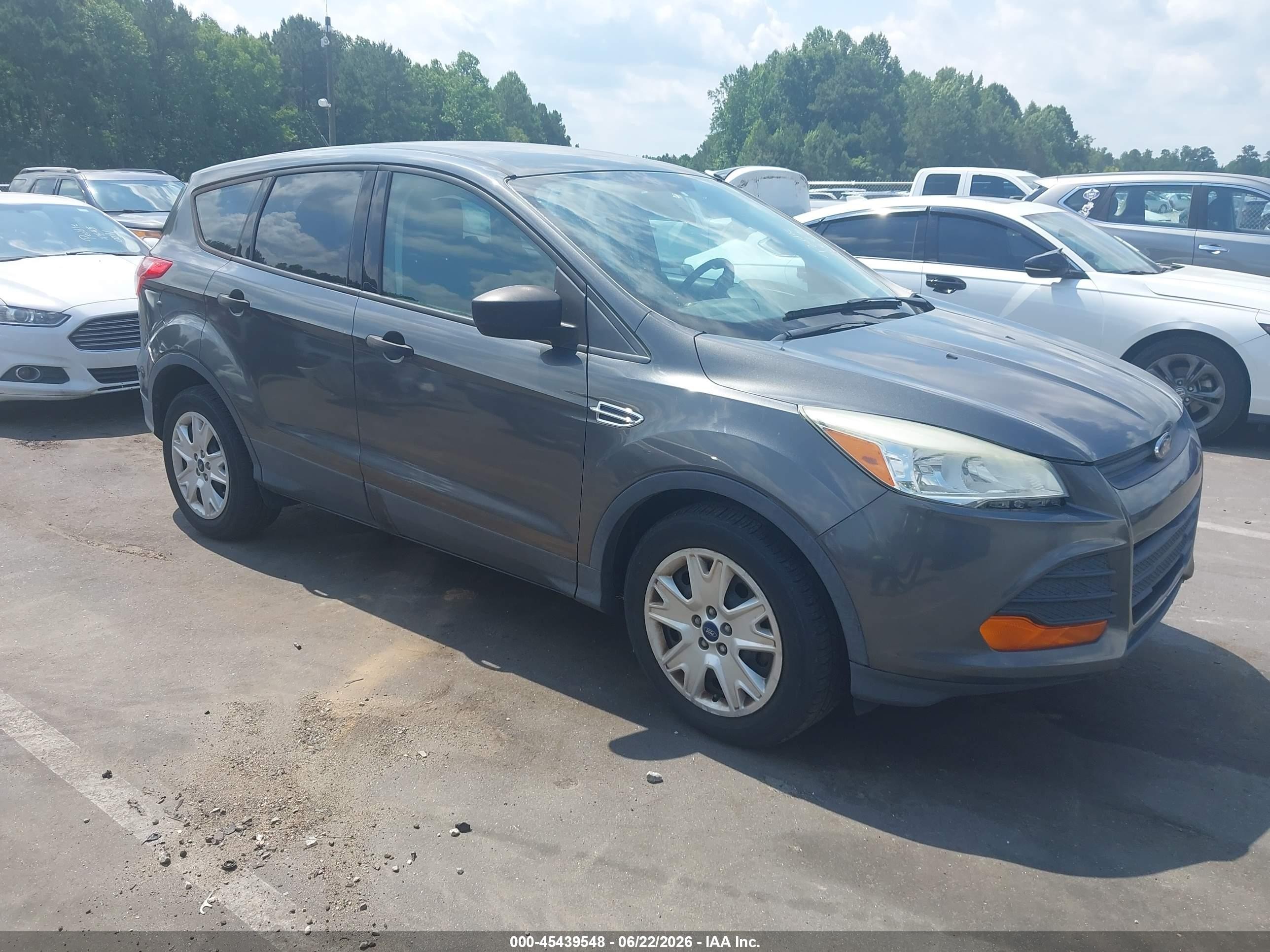2015 Ford Escape S Gray vin: 1FMCU0F73FUB45133