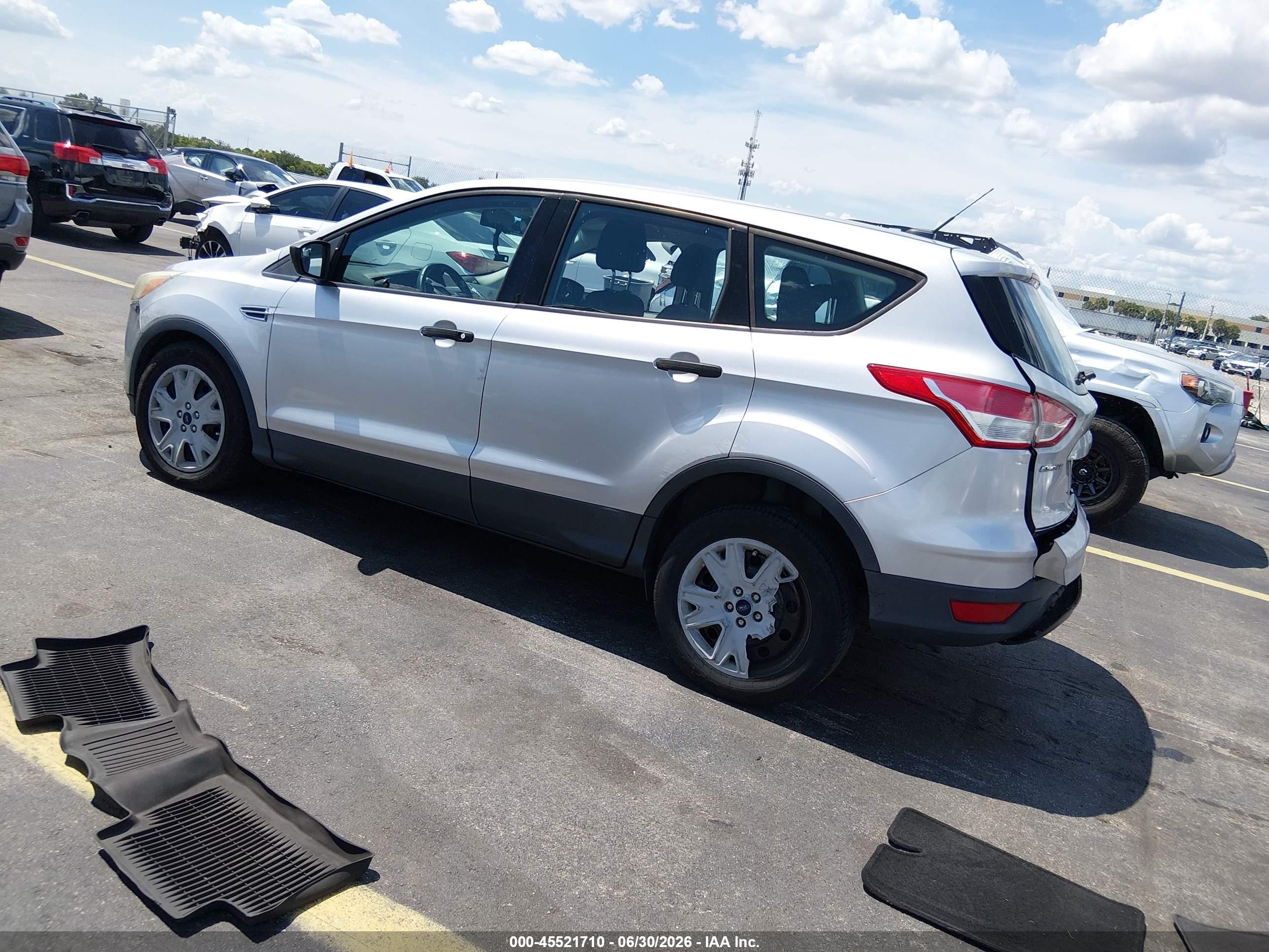2015 Ford Escape S Silver vin: 1FMCU0F73FUC55972