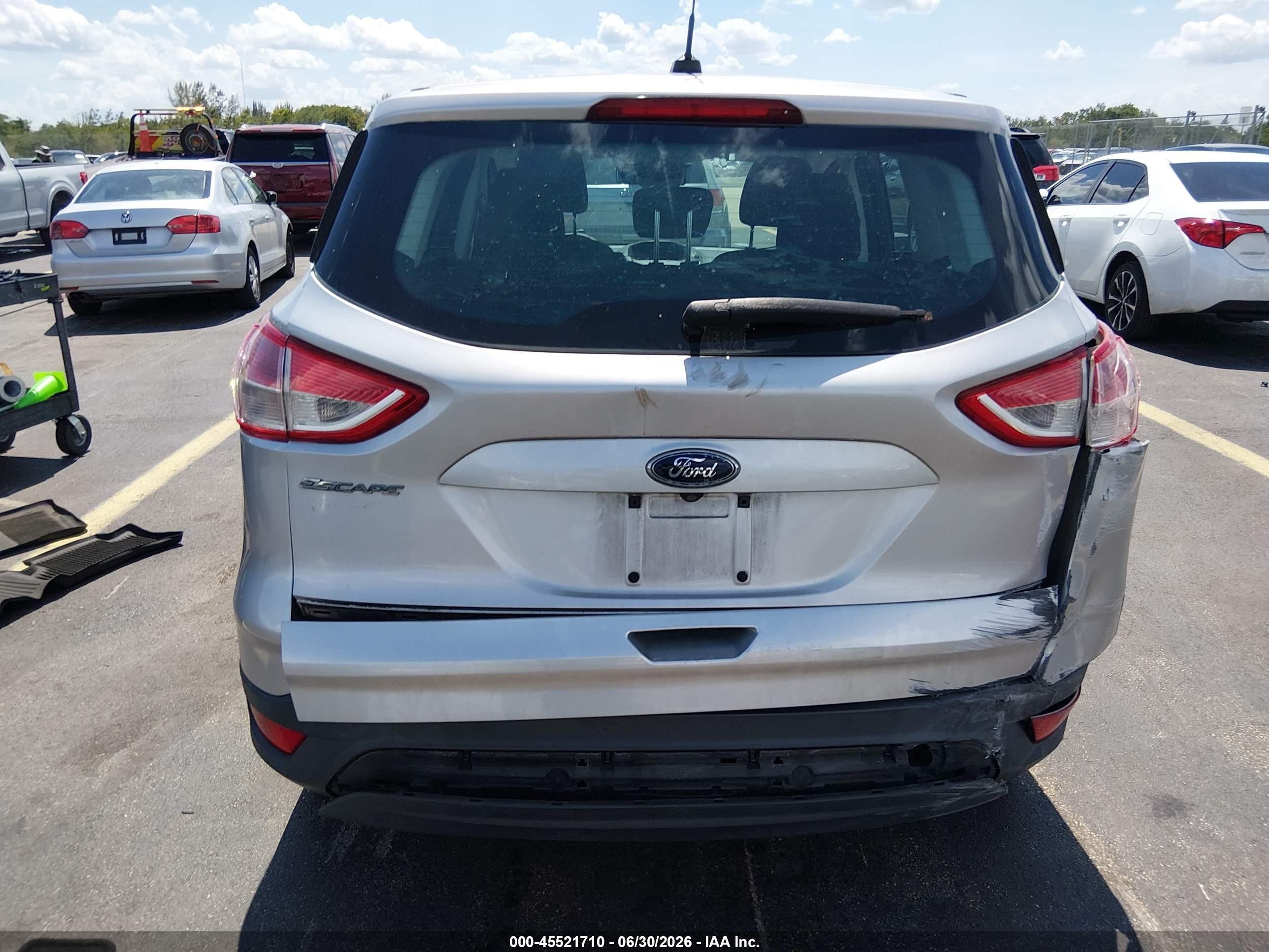 2015 Ford Escape S Silver vin: 1FMCU0F73FUC55972
