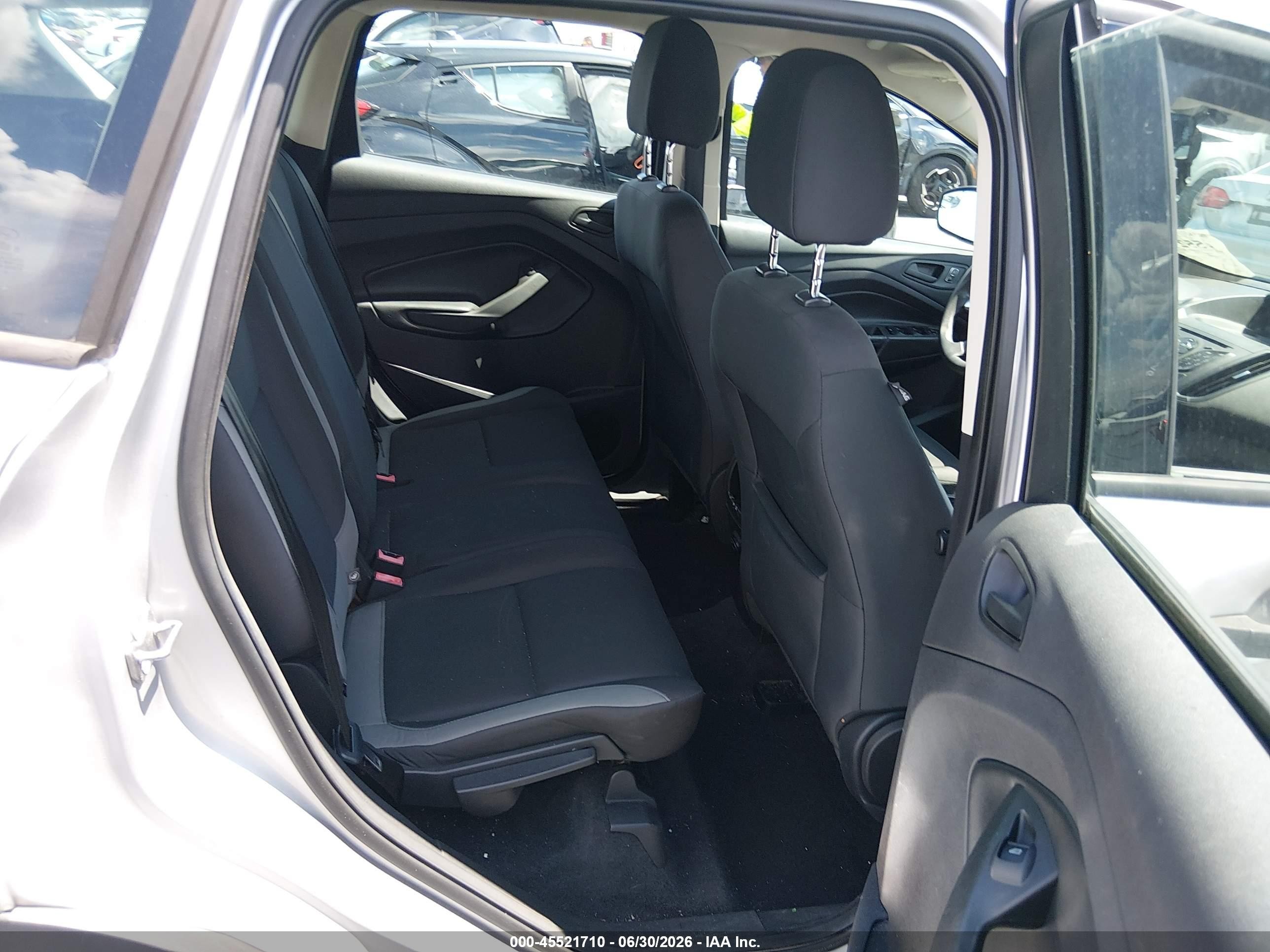 2015 Ford Escape S Silver vin: 1FMCU0F73FUC55972