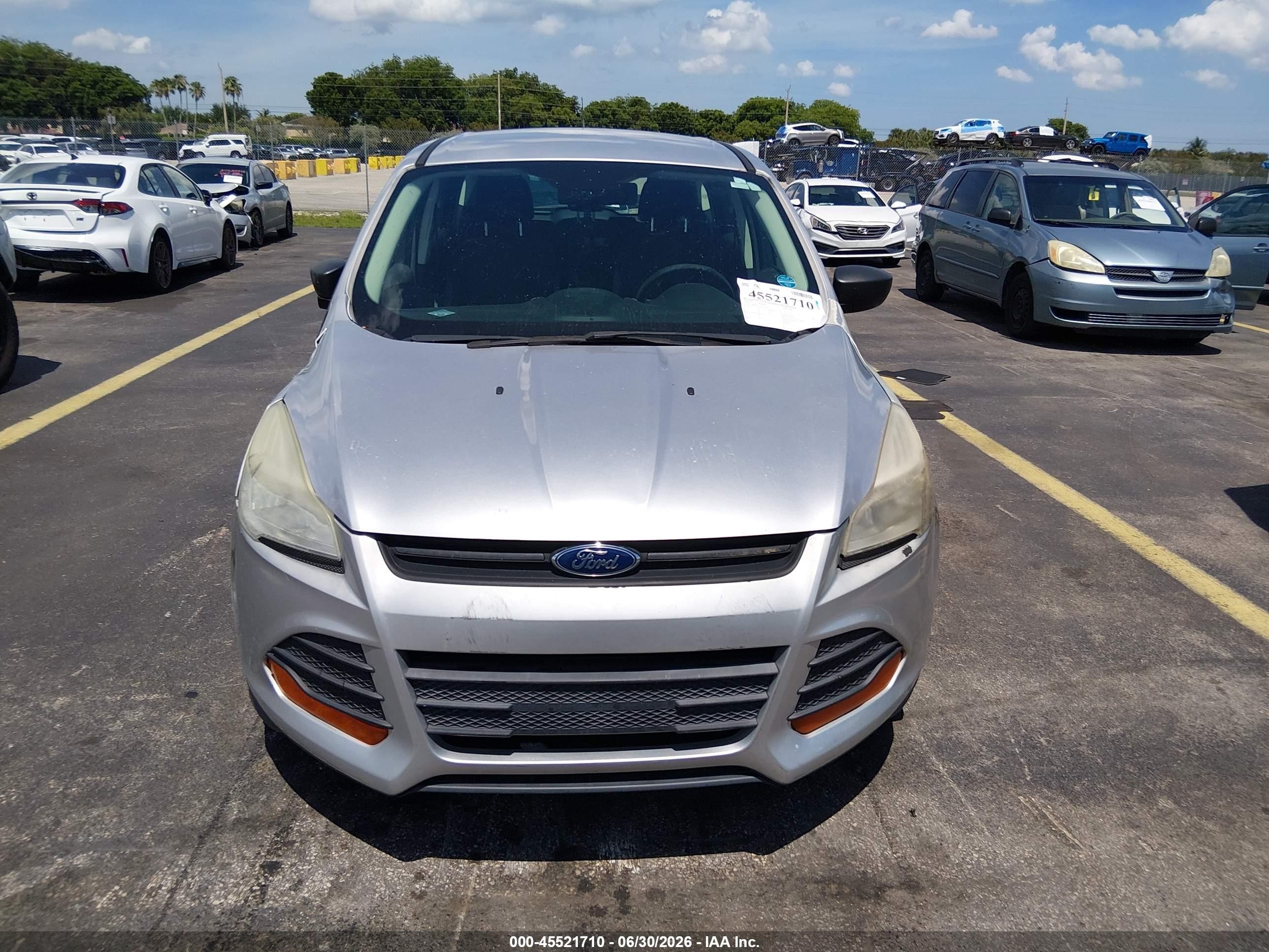 2015 Ford Escape S Silver vin: 1FMCU0F73FUC55972