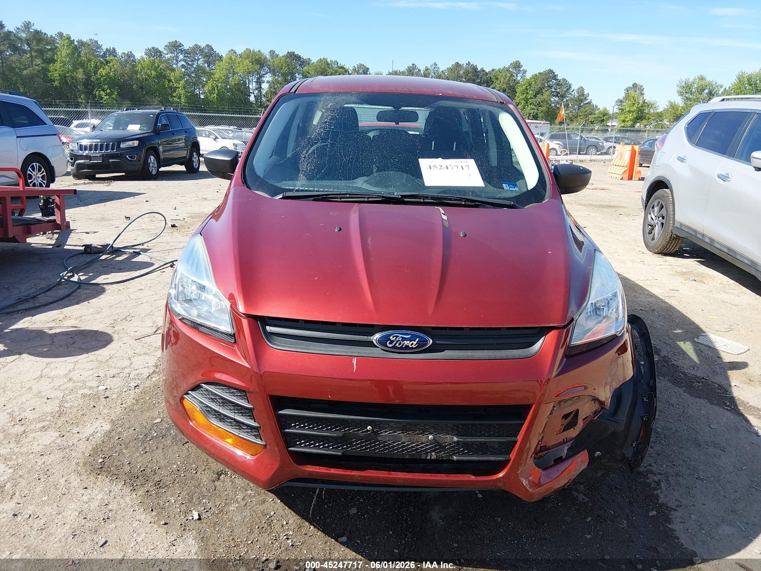 2016 Ford Escape S Burgundy vin: 1FMCU0F73GUB50091