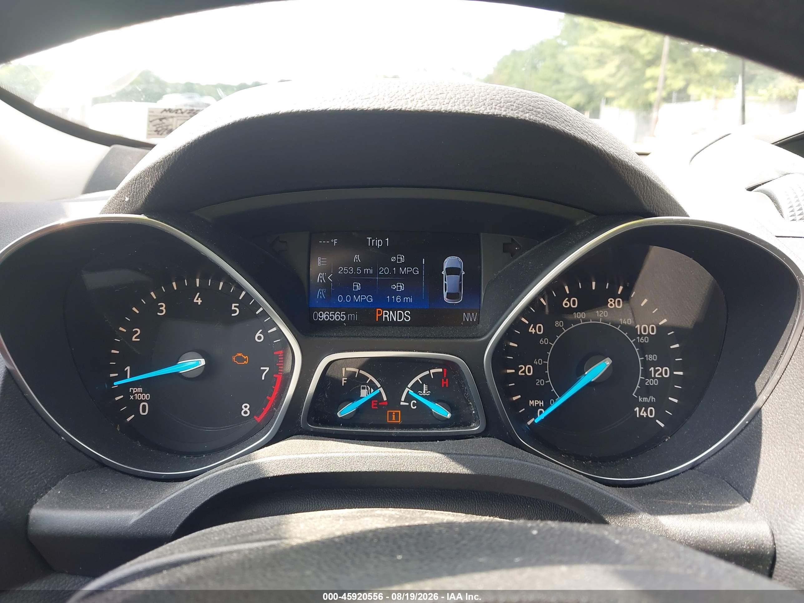 2017 Ford Escape S Белый vin: 1FMCU0F73HUB12233