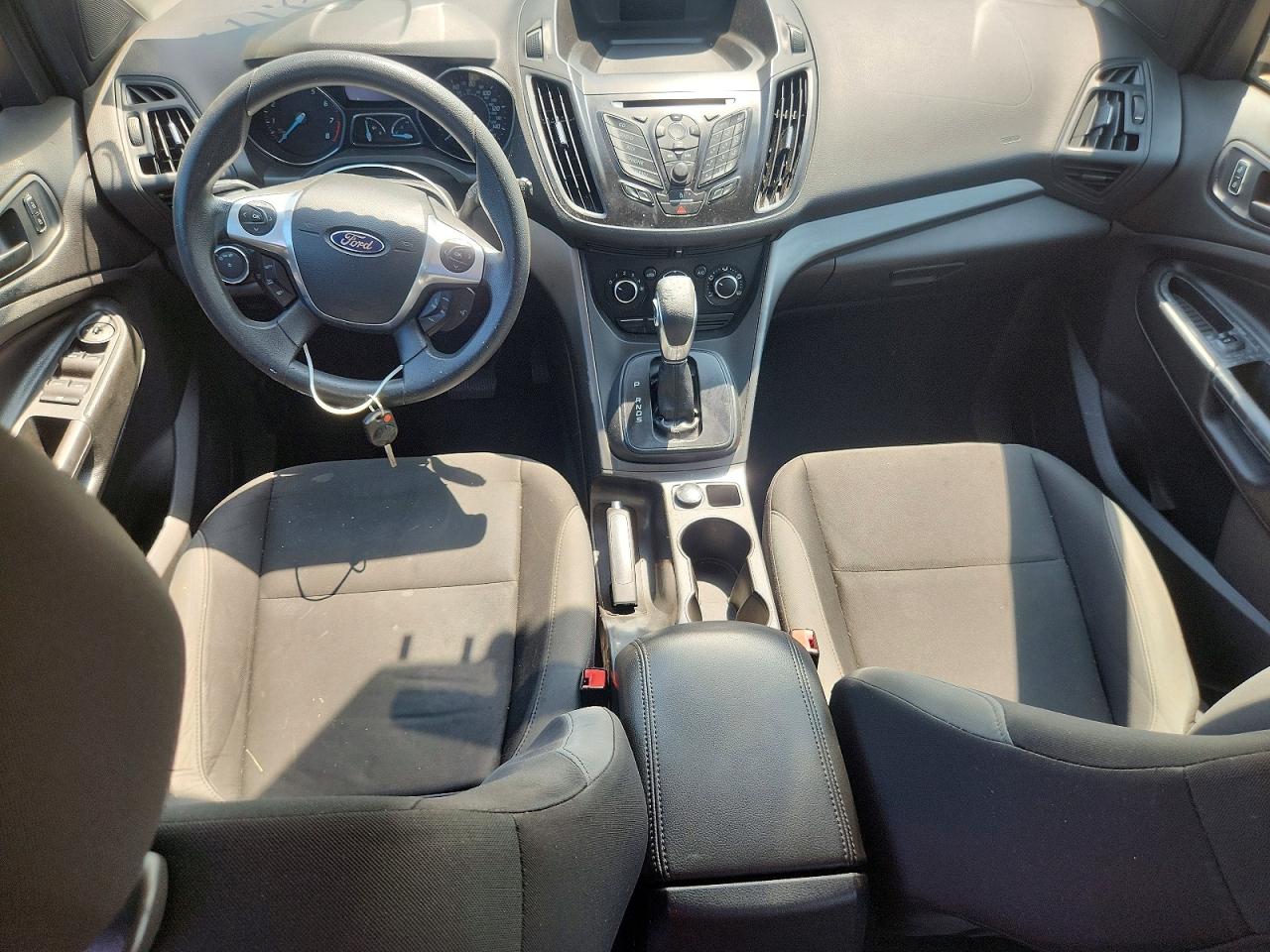 2013 Ford Escape Turquoise vin: 1FMCU0F74DUA99020