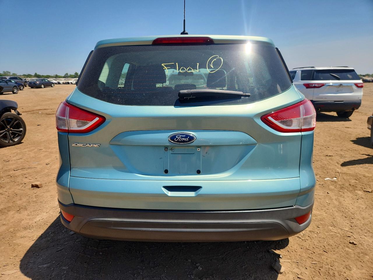2013 Ford Escape Turquoise vin: 1FMCU0F74DUA99020