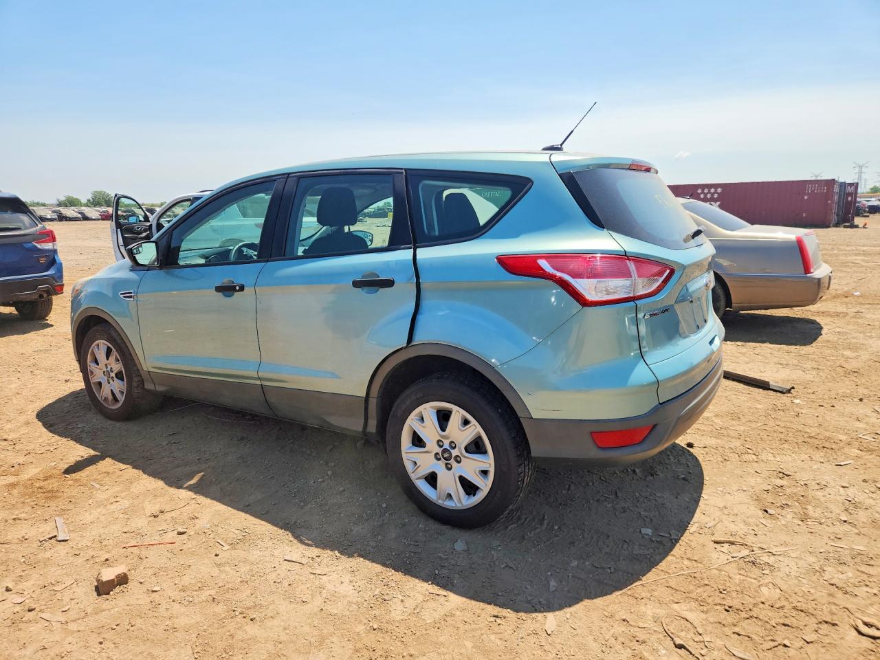 2013 Ford Escape Turquoise vin: 1FMCU0F74DUA99020