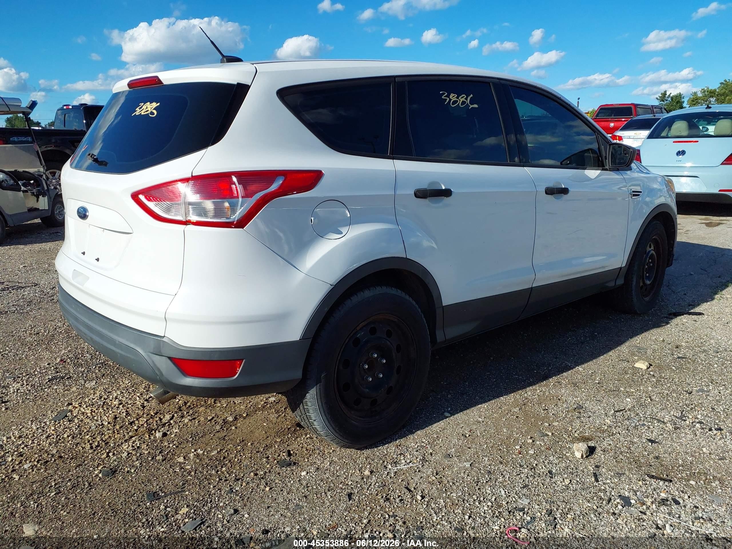 2013 Ford Escape S White vin: 1FMCU0F74DUB80499