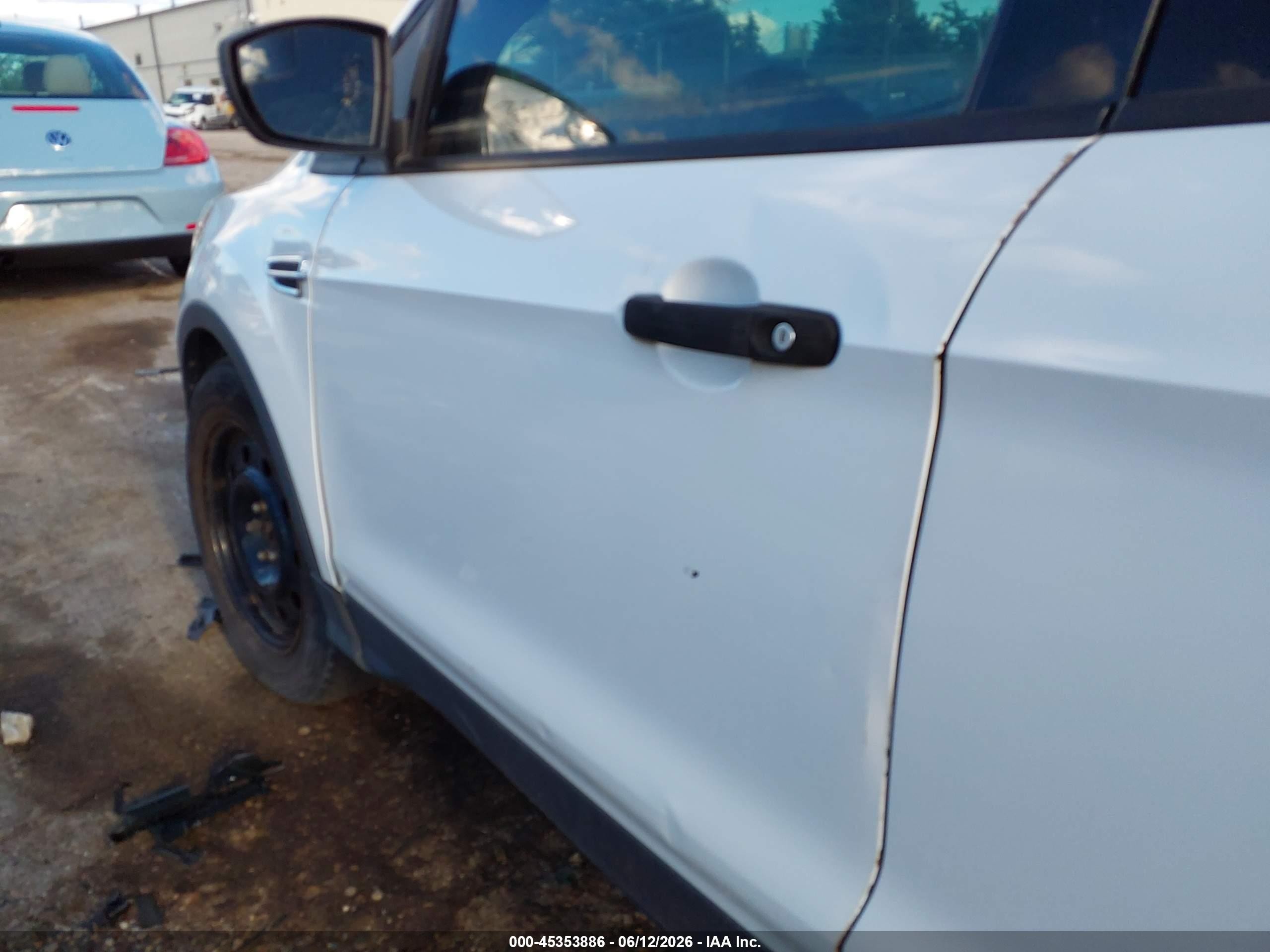 2013 Ford Escape S White vin: 1FMCU0F74DUB80499