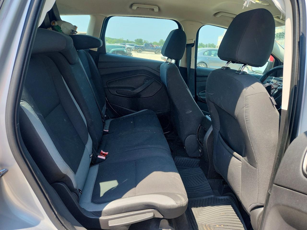 2013 Ford Escape Серебряный vin: 1FMCU0F74DUC23481